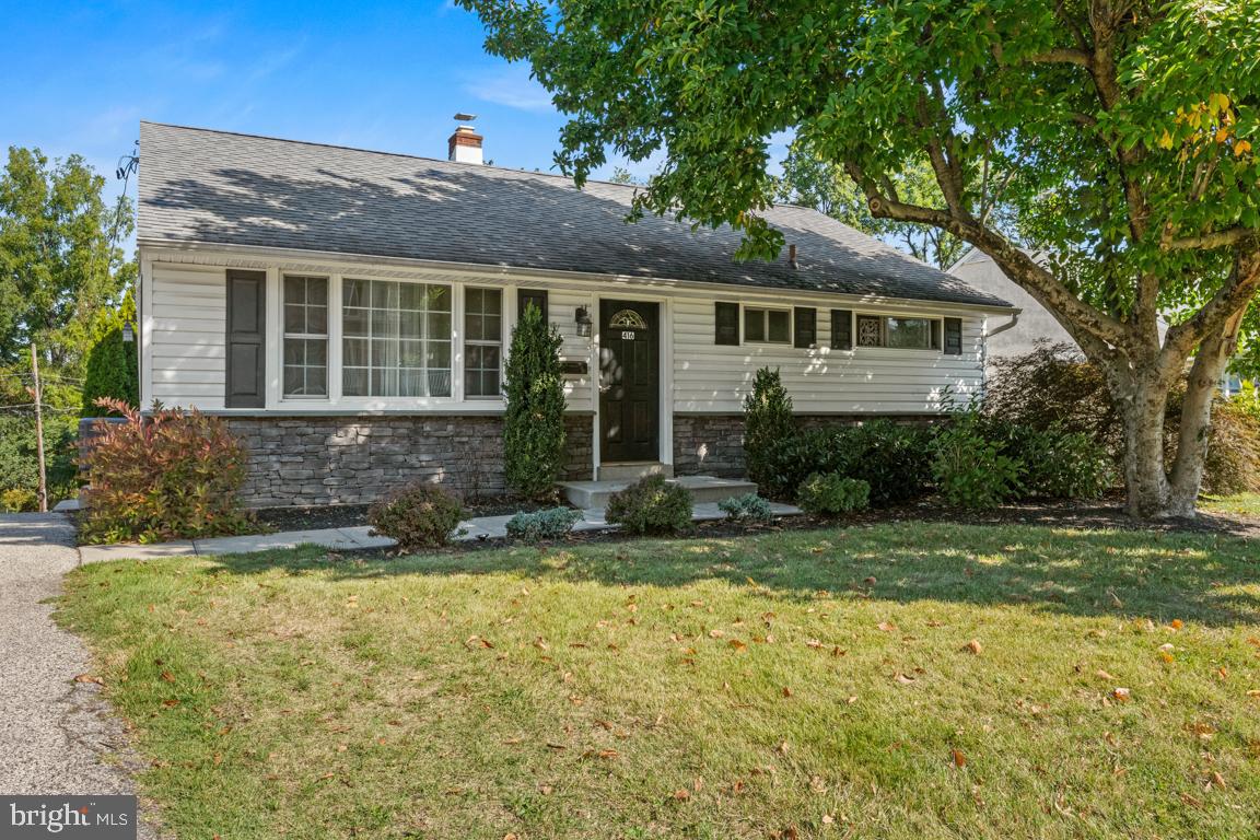 AMBLER HOUSE - Residential