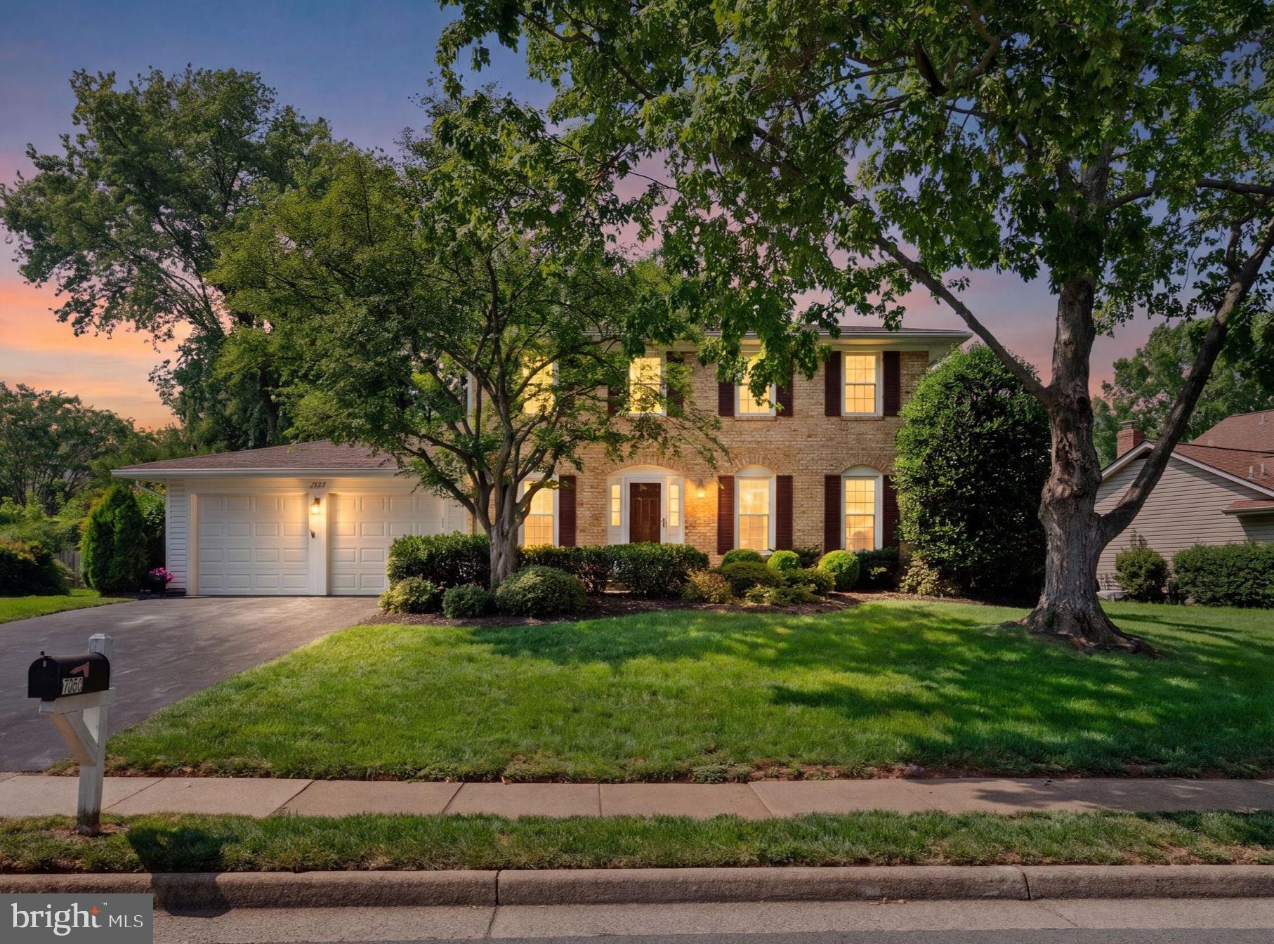 CHANTILLY HIGHLANDS - Residential