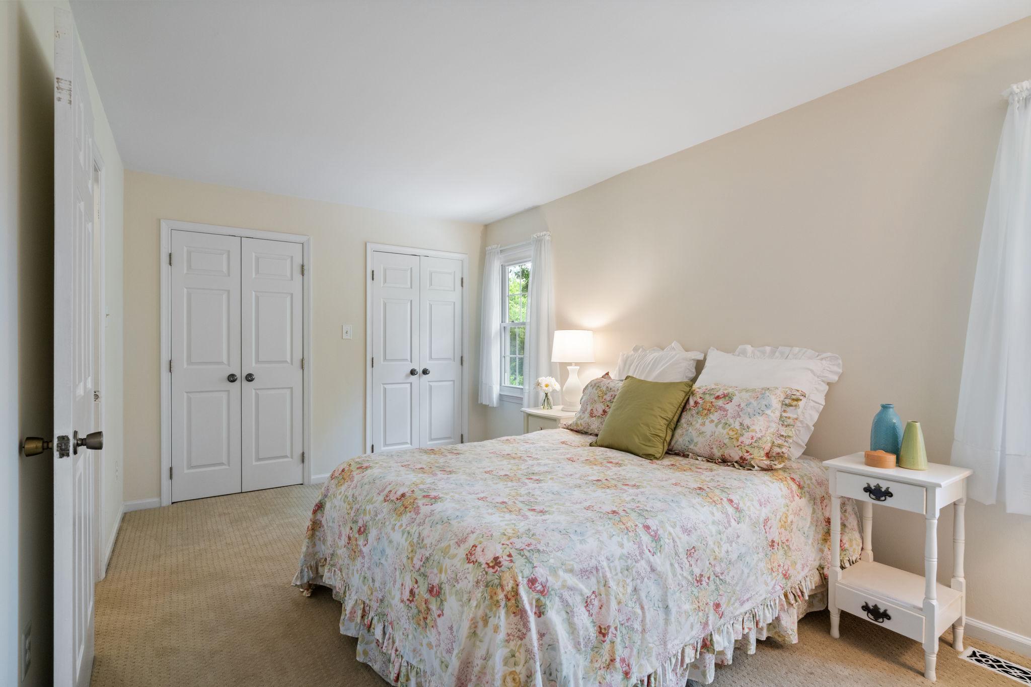CHANTILLY HIGHLANDS - Residential
