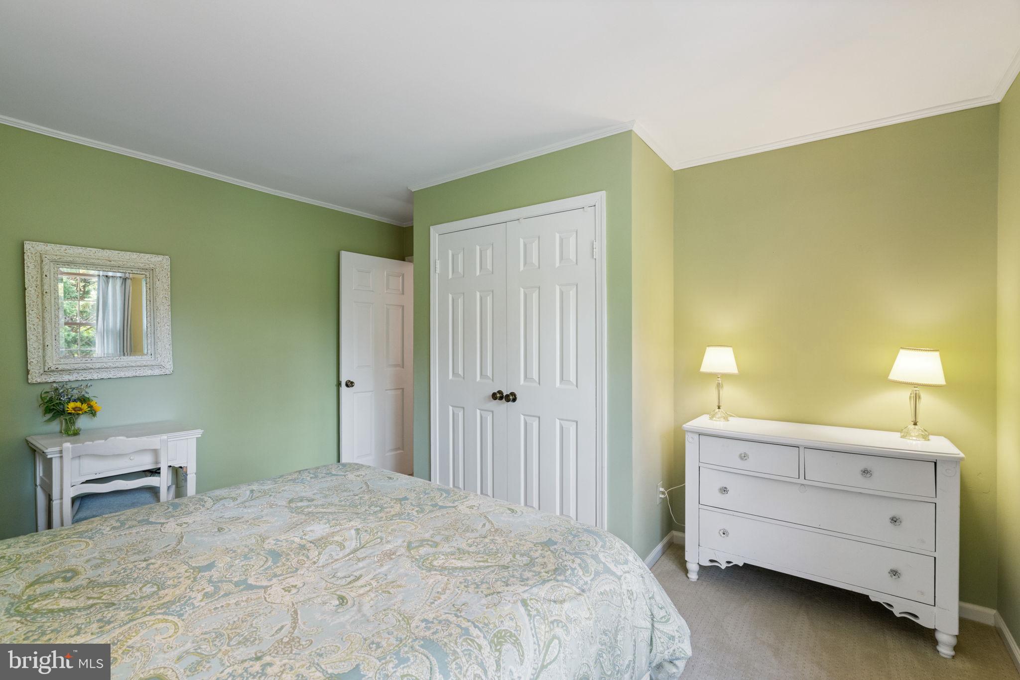 CHANTILLY HIGHLANDS - Residential