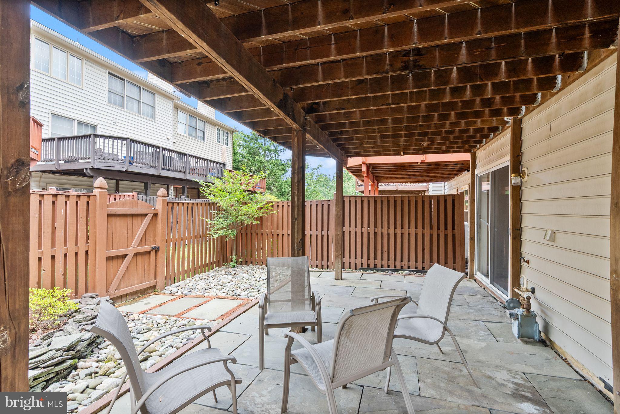 POTTERS GLEN - Residential