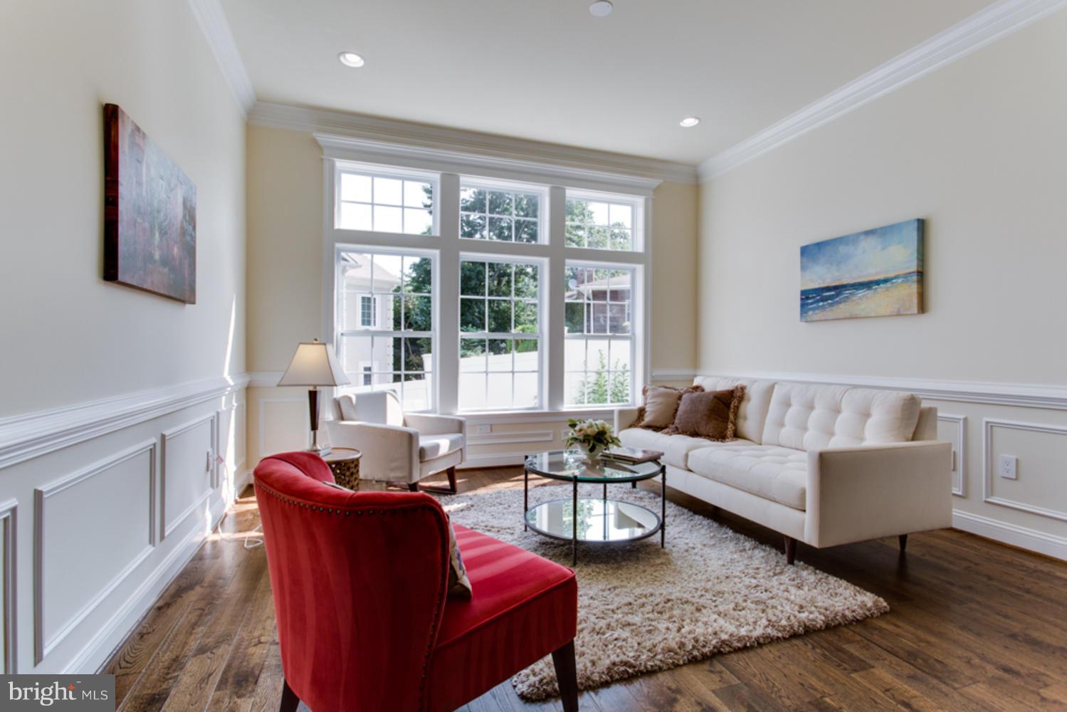 BRYN MAWR - Residential