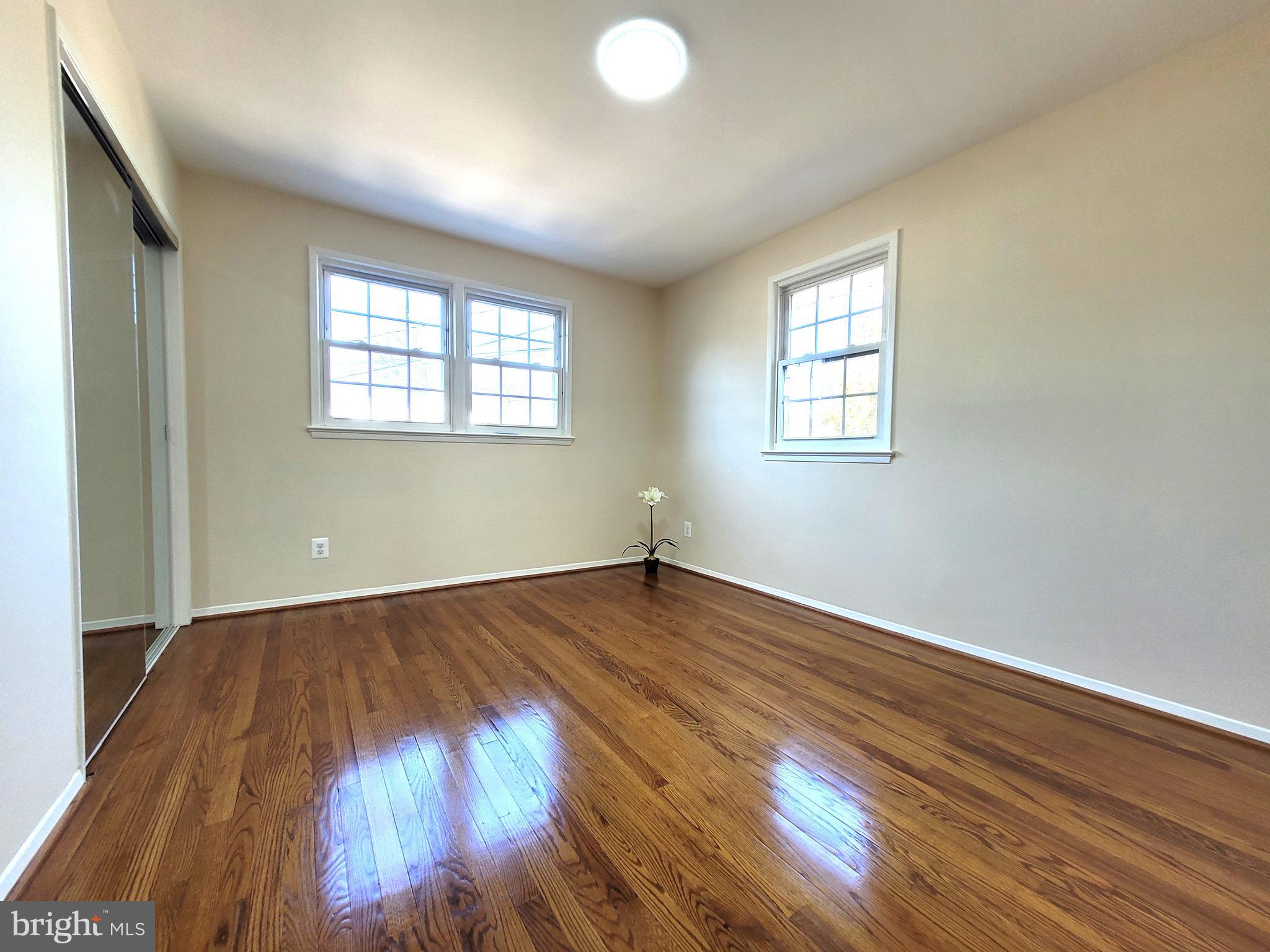 NORTH SPRINGFIELD - Residential