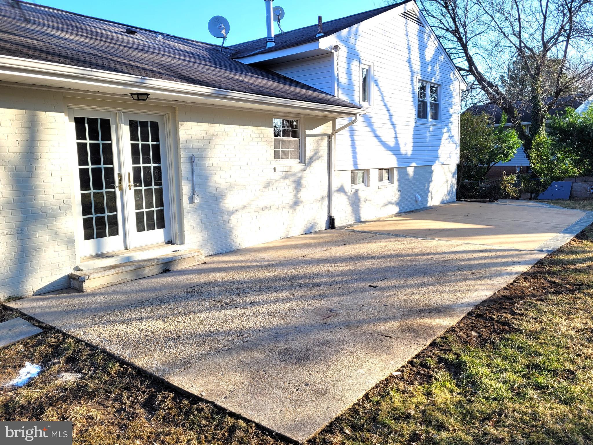NORTH SPRINGFIELD - Residential