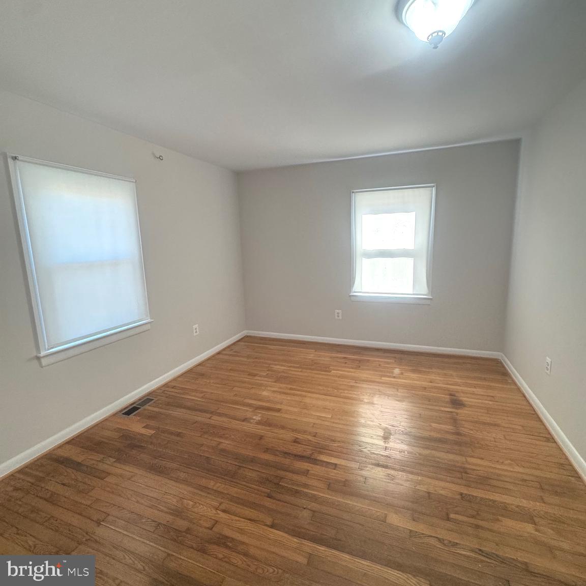 NONE BUT CLOSE TO DAHLGREN - Residential