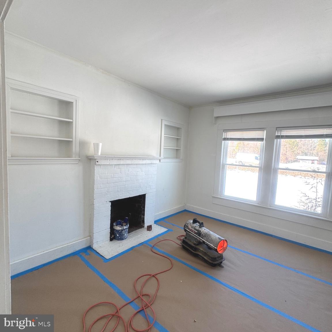 NONE BUT CLOSE TO DAHLGREN - Residential