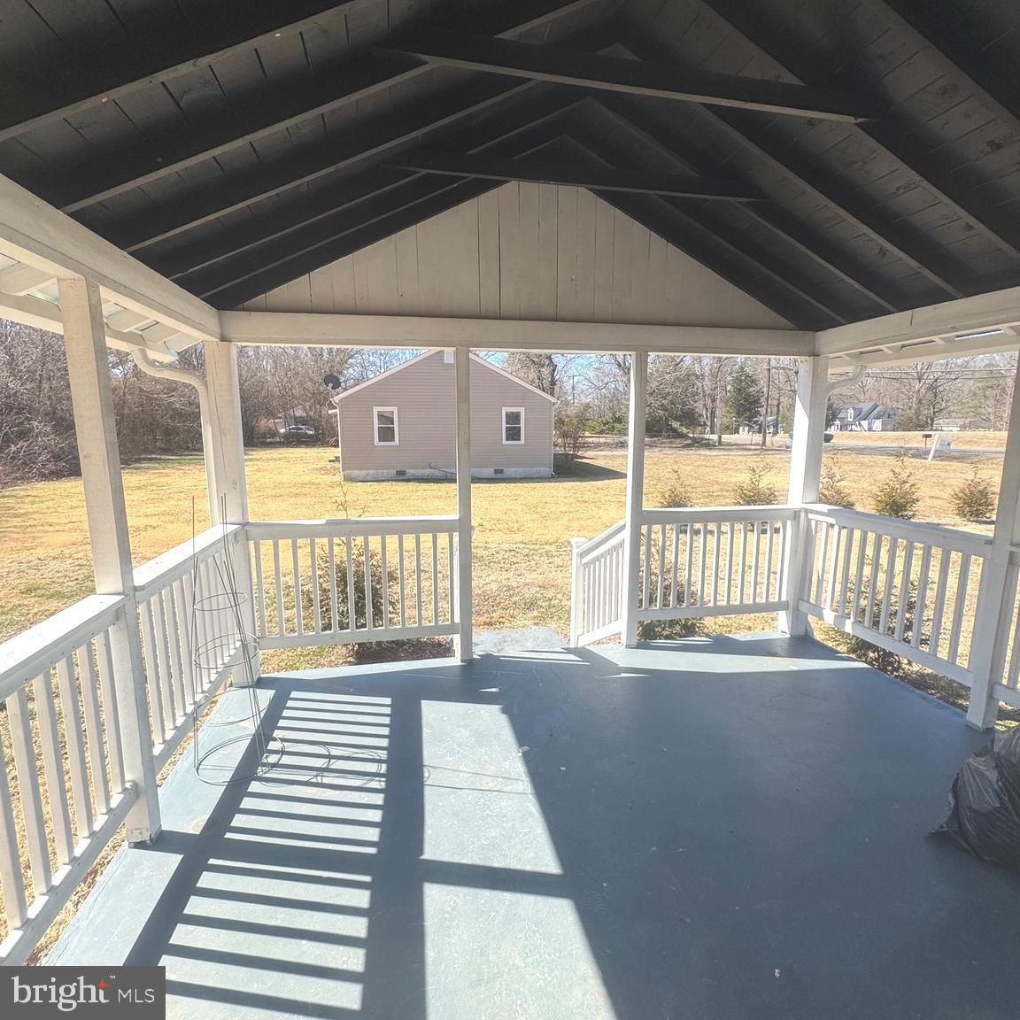 NONE BUT CLOSE TO DAHLGREN - Residential