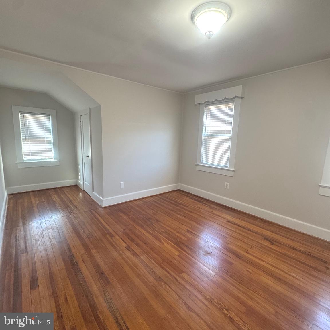 NONE BUT CLOSE TO DAHLGREN - Residential