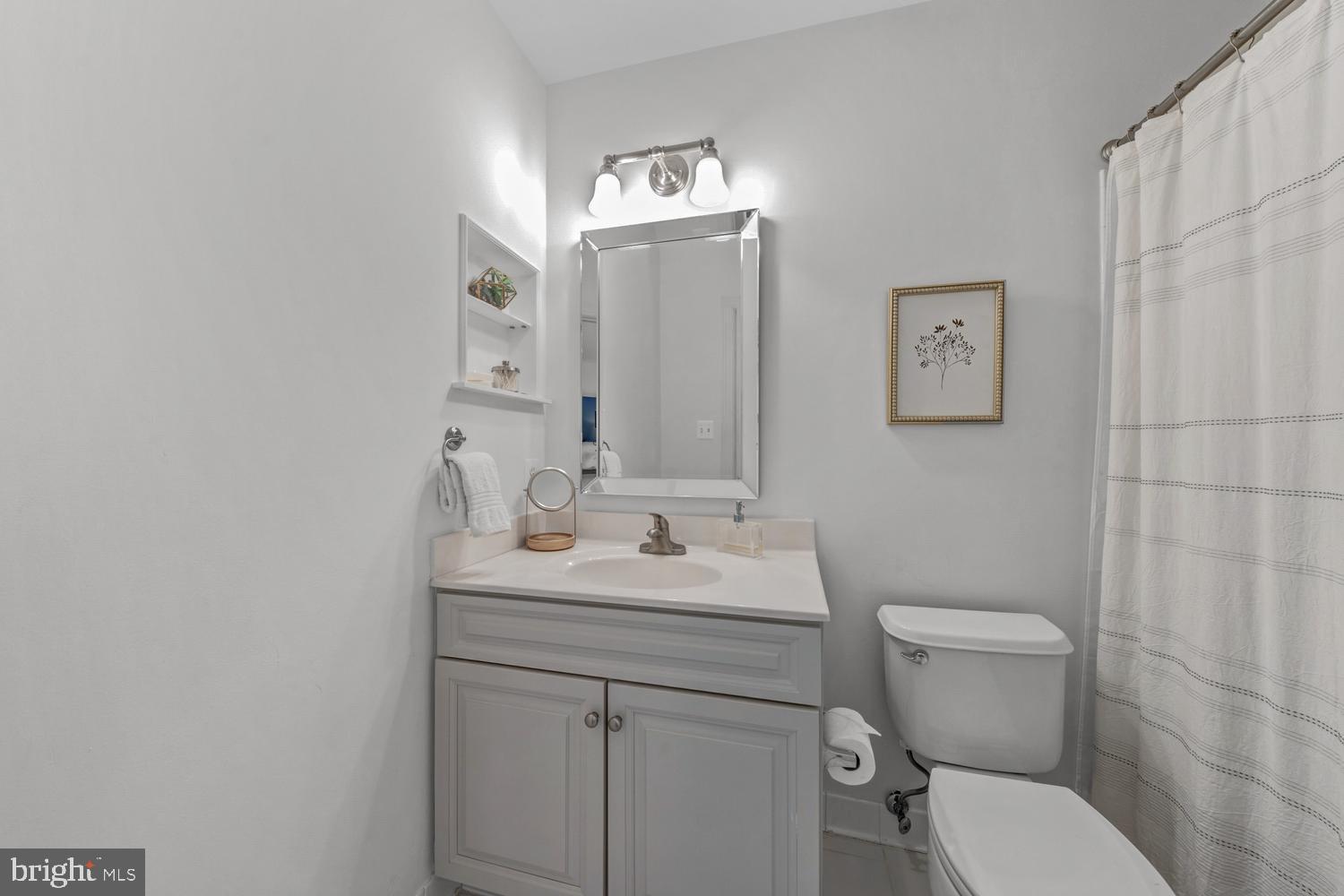 LAKES AT BELLE TERRA - Residential
