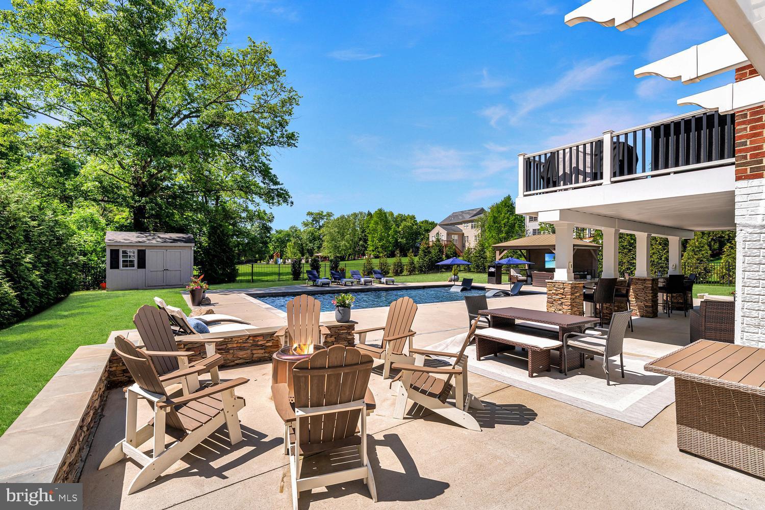 LAKES AT BELLE TERRA - Residential