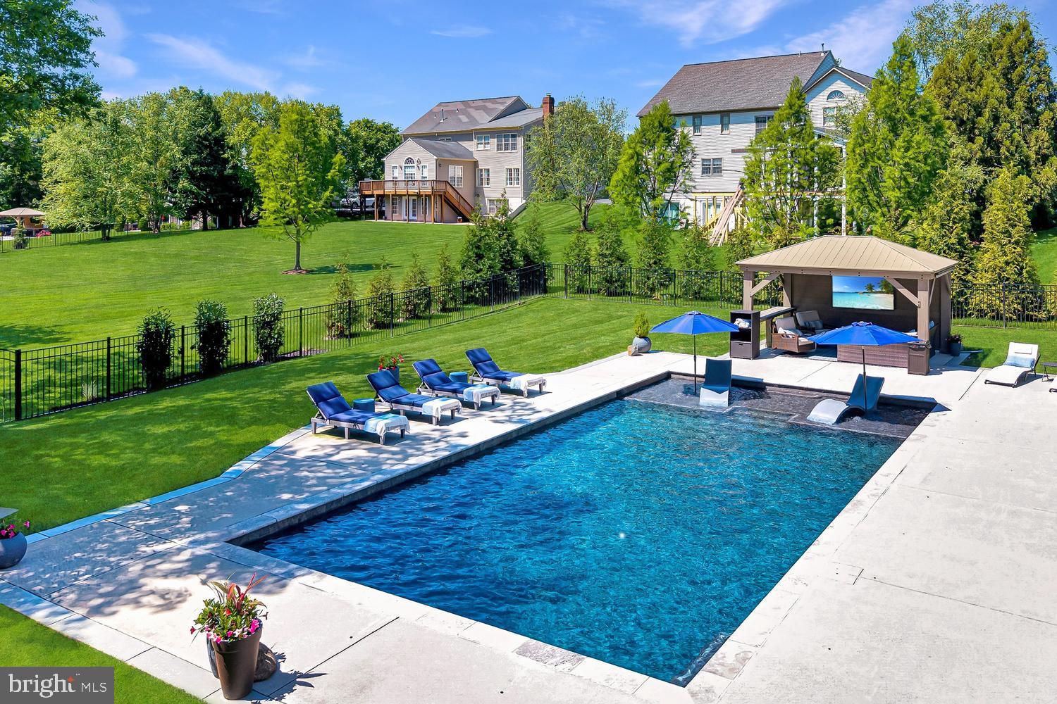 LAKES AT BELLE TERRA - Residential