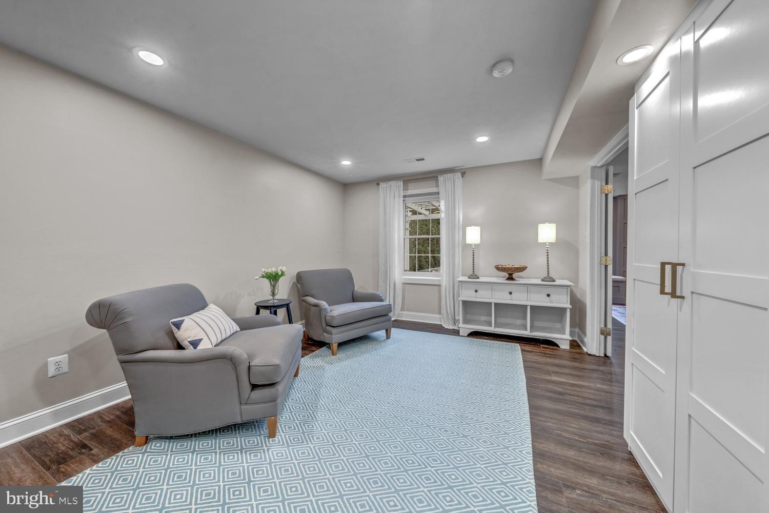 LAKES AT BELLE TERRA - Residential