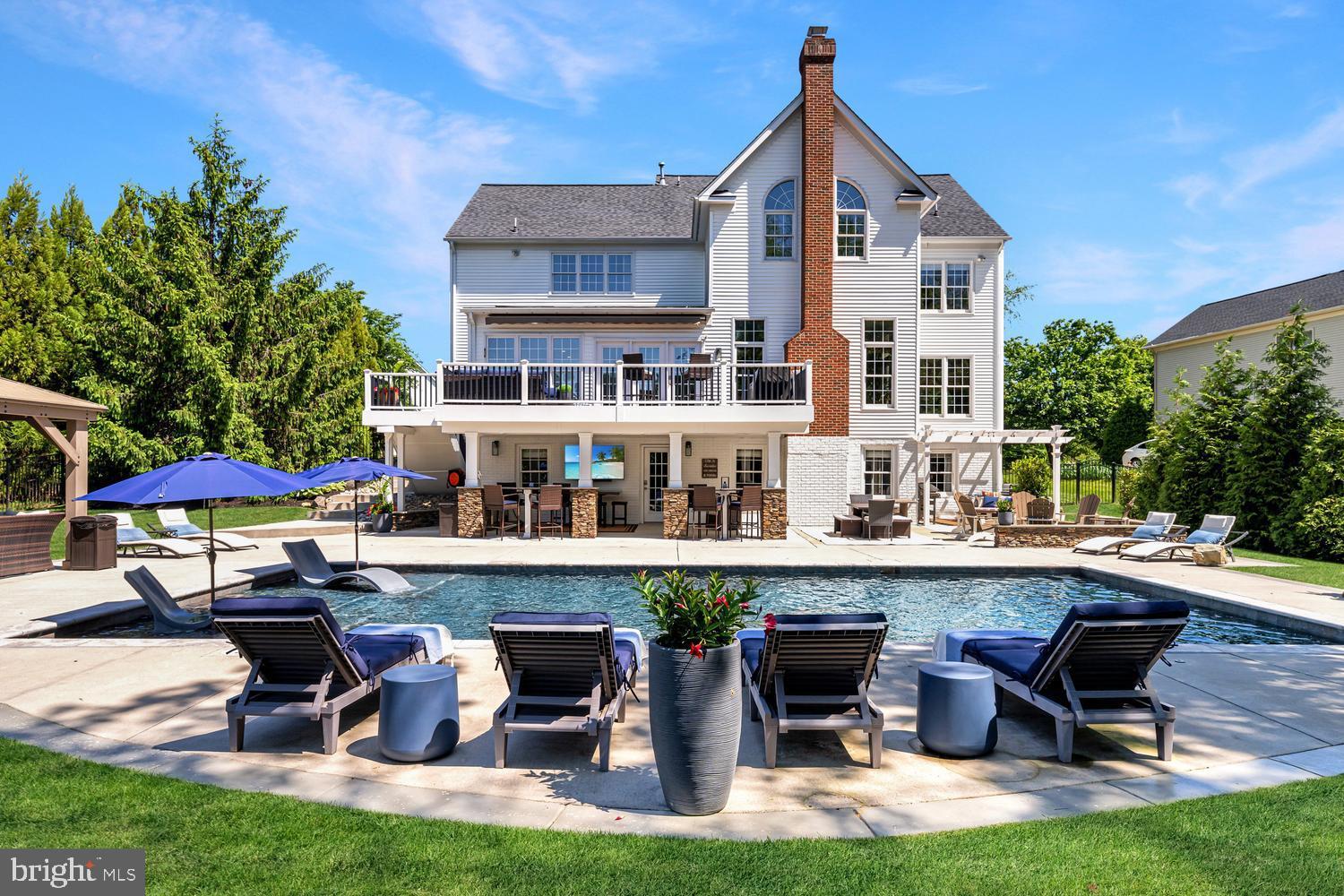 LAKES AT BELLE TERRA - Residential
