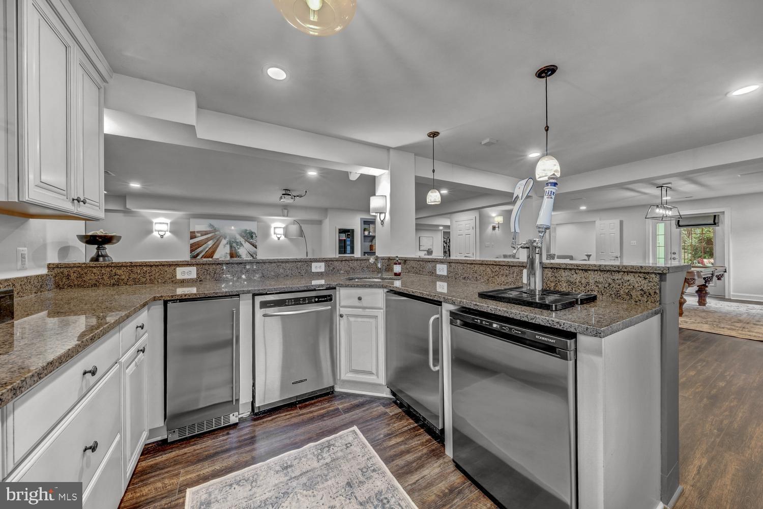 LAKES AT BELLE TERRA - Residential