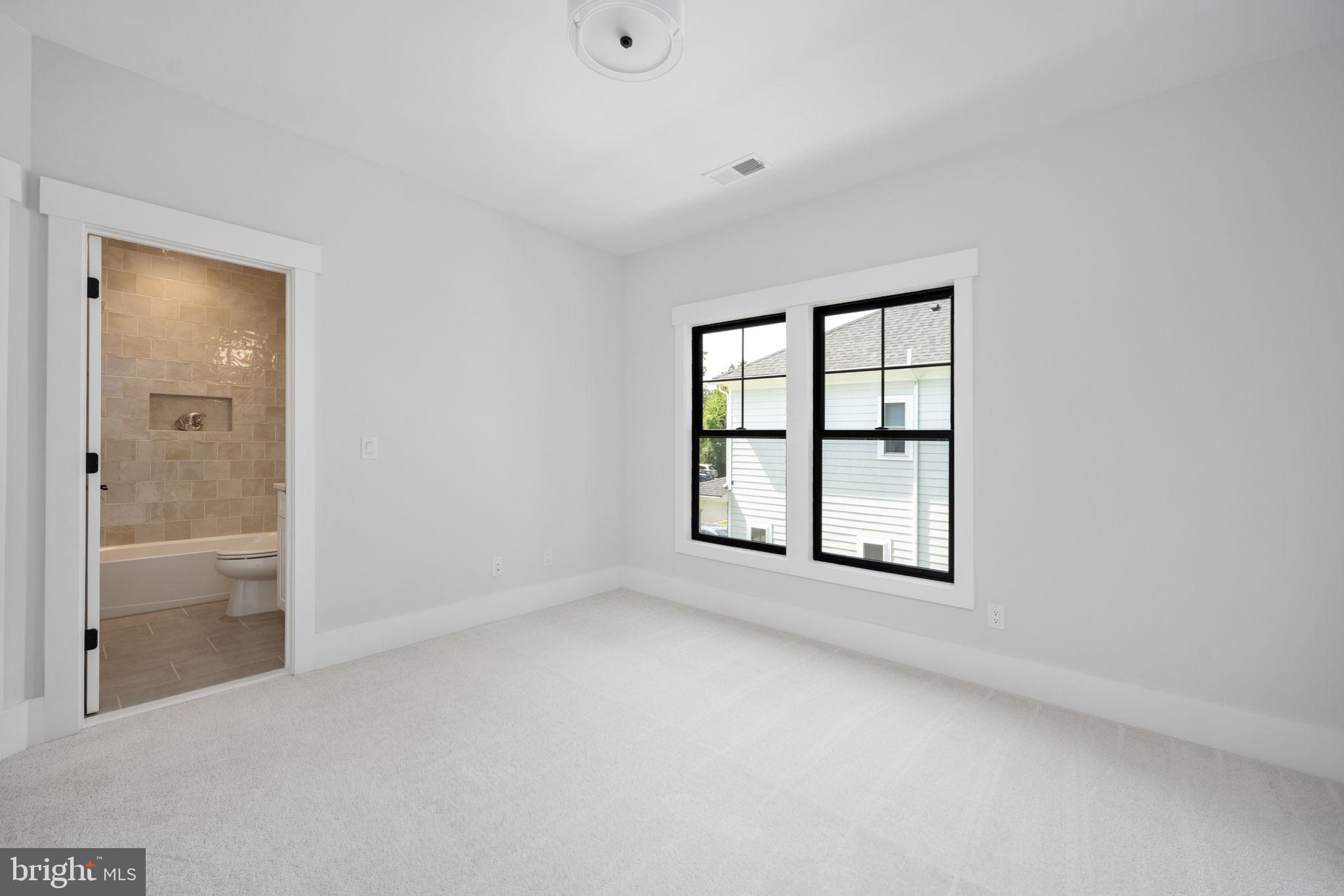ROSNI ESTATES - Residential