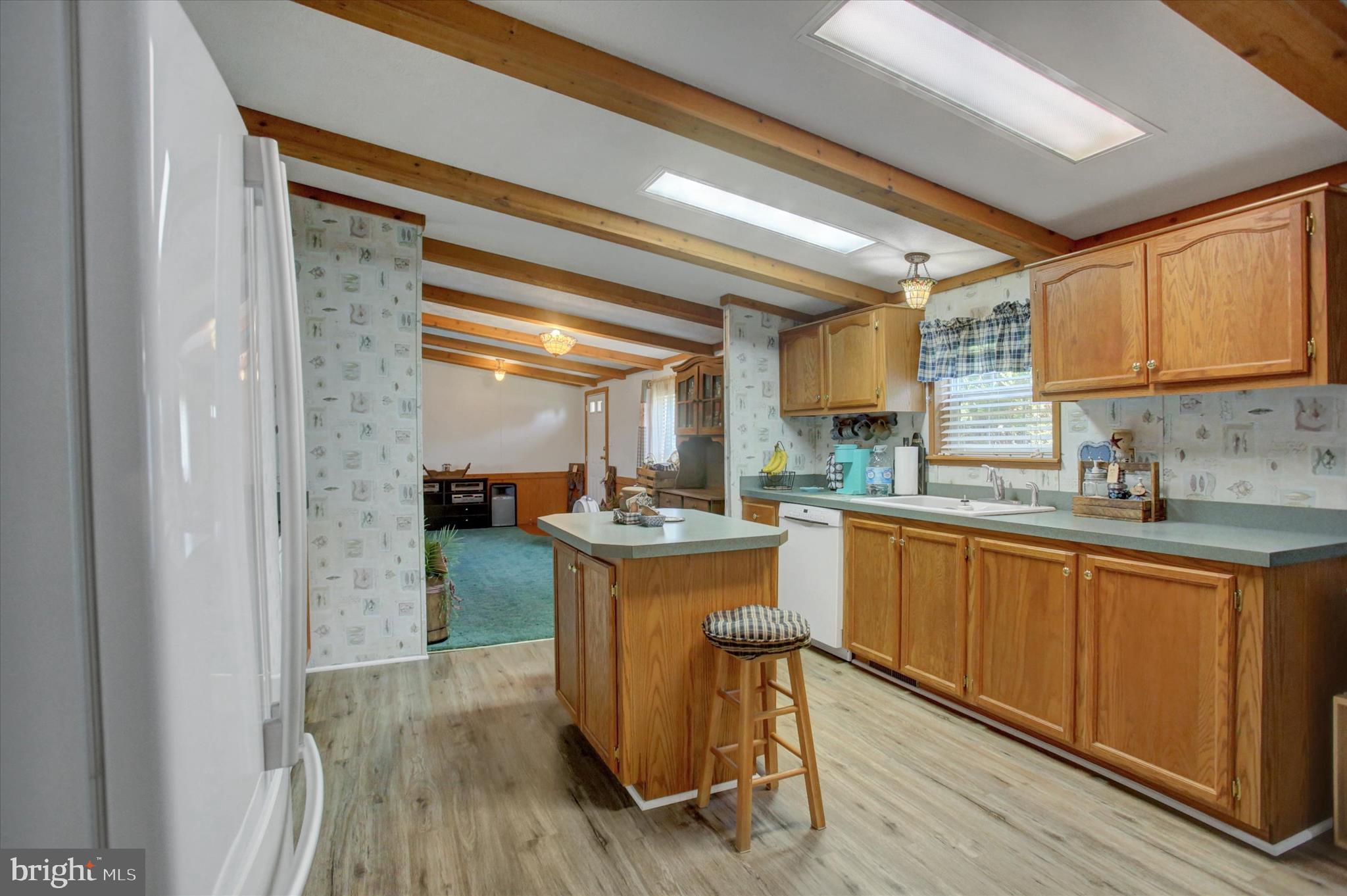 MT ROCK MANOR - Residential