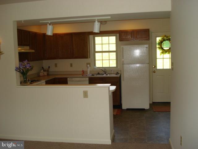 CROWN POINTE - Residential