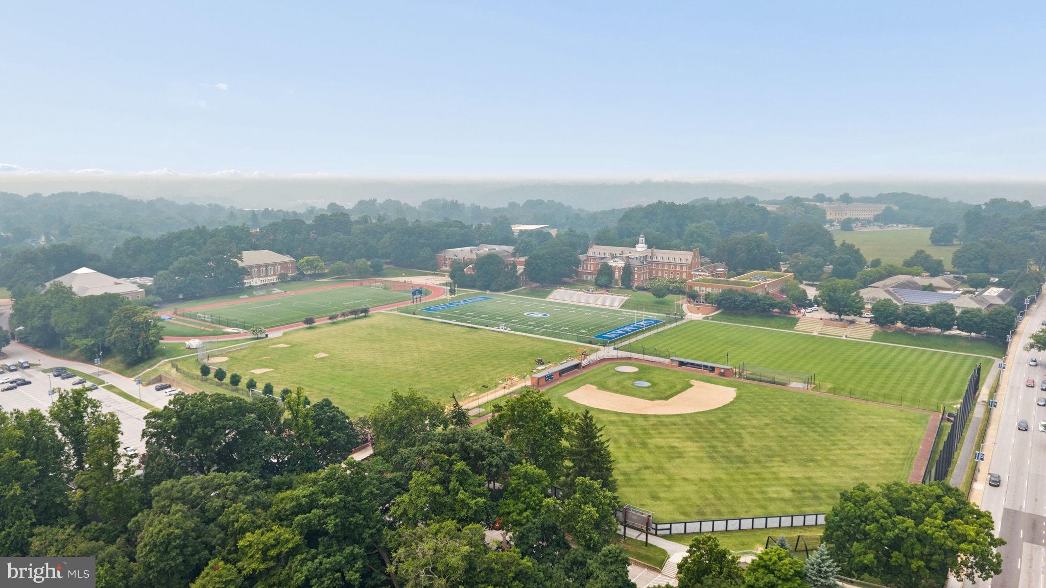 ROLAND PARK - Residential