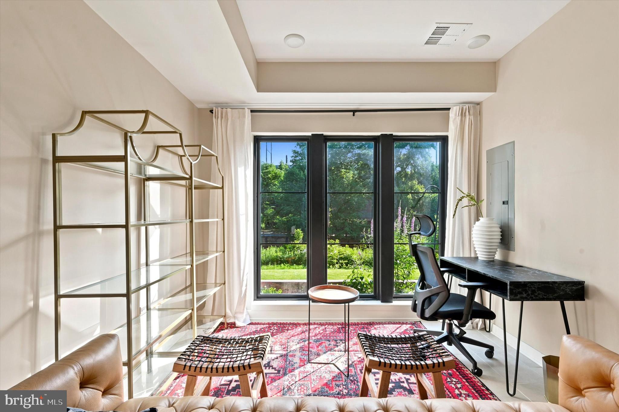 THE LOCKS - Residential