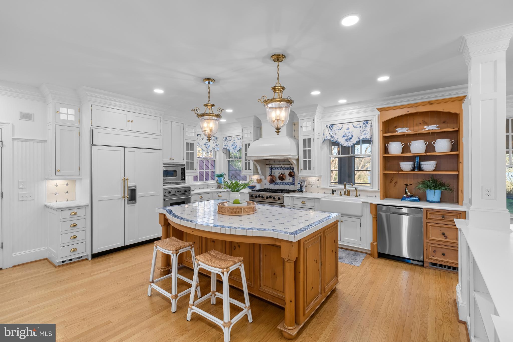FISHING CREEK FARM - Residential