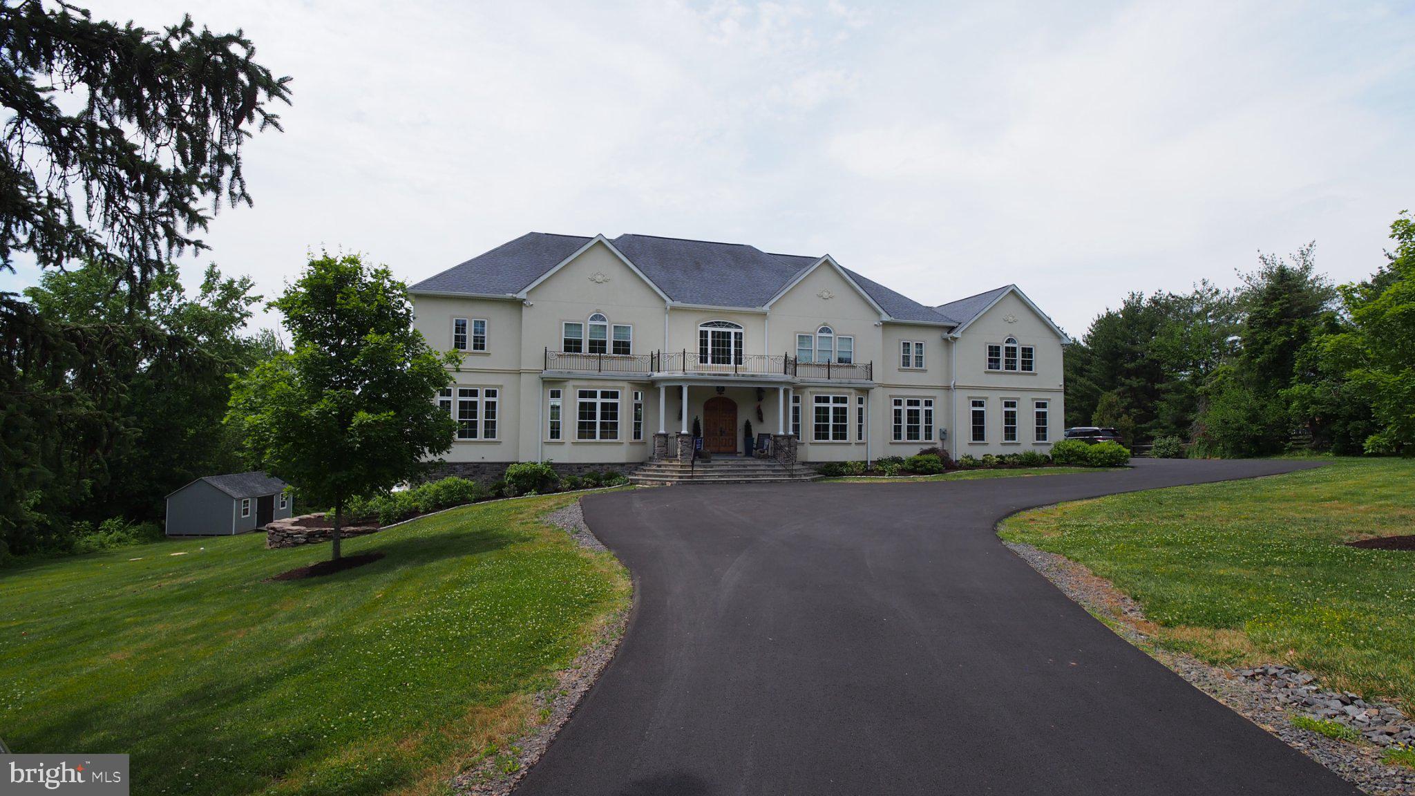 PINEVILLE - Residential
