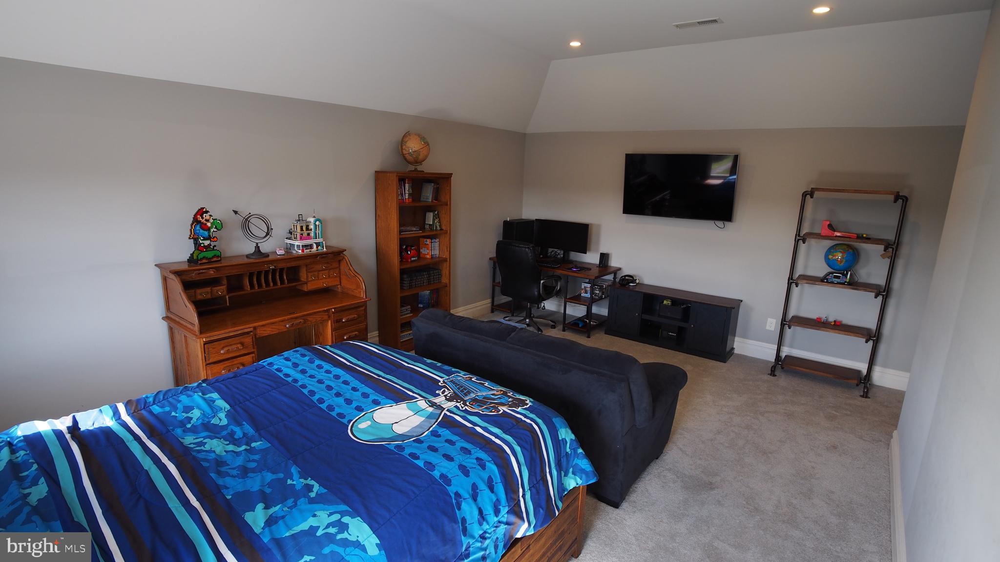 PINEVILLE - Residential