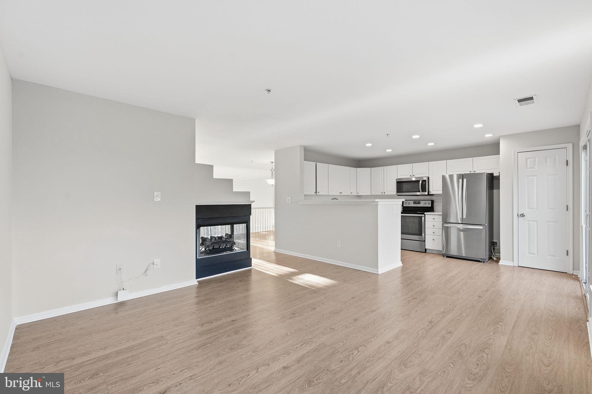 LINCOLN PARK - Residential