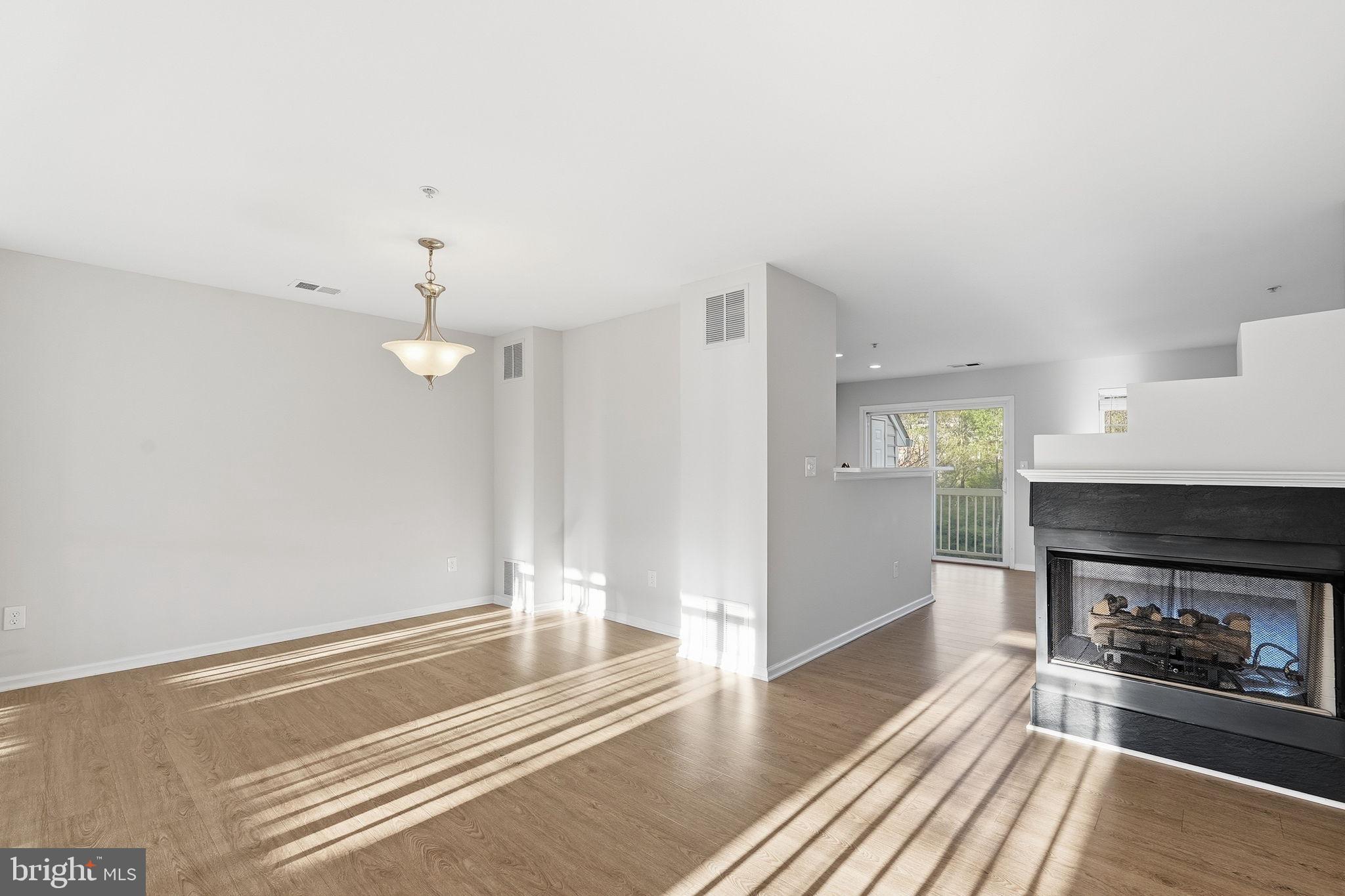 LINCOLN PARK - Residential