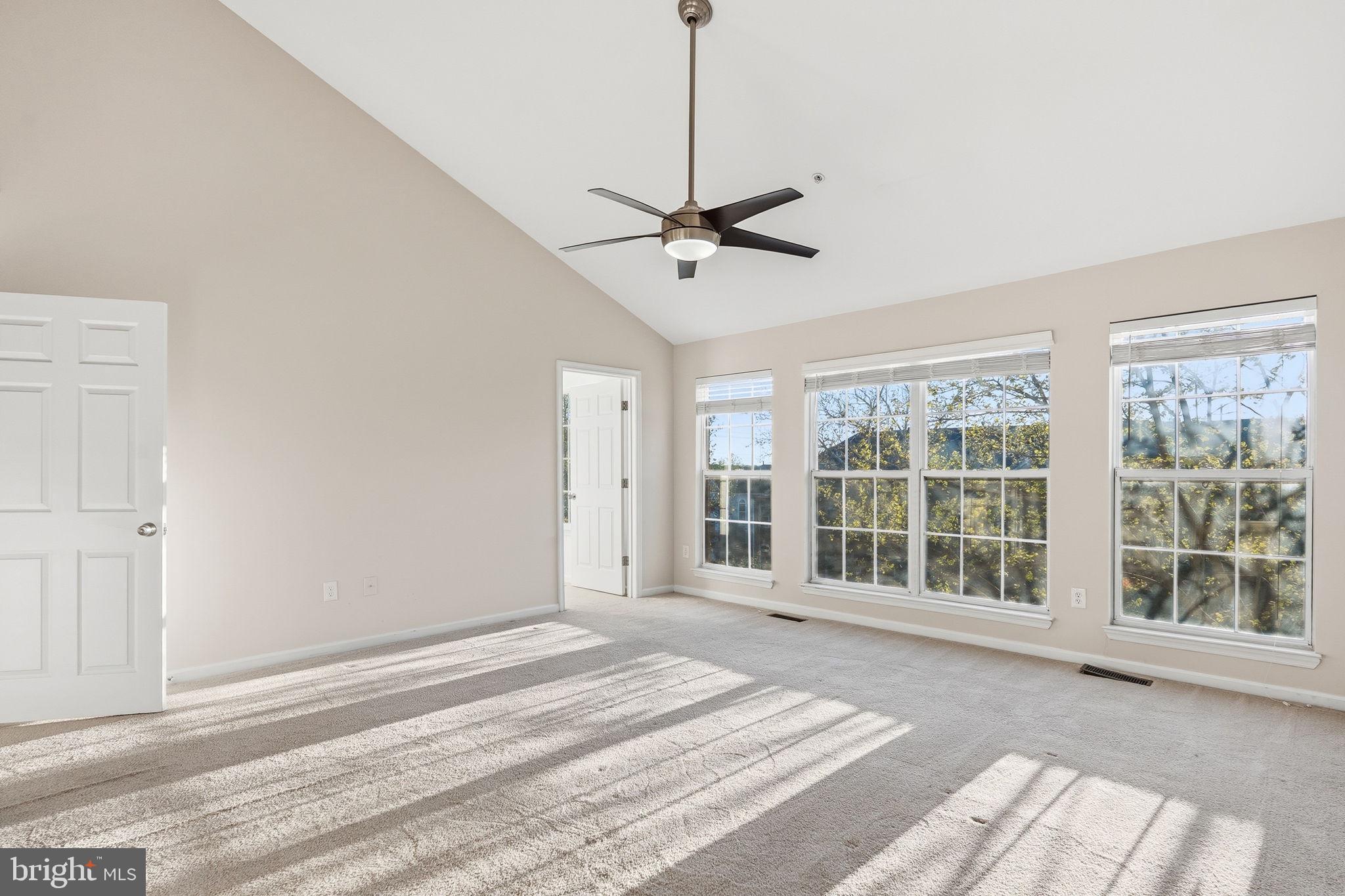 LINCOLN PARK - Residential