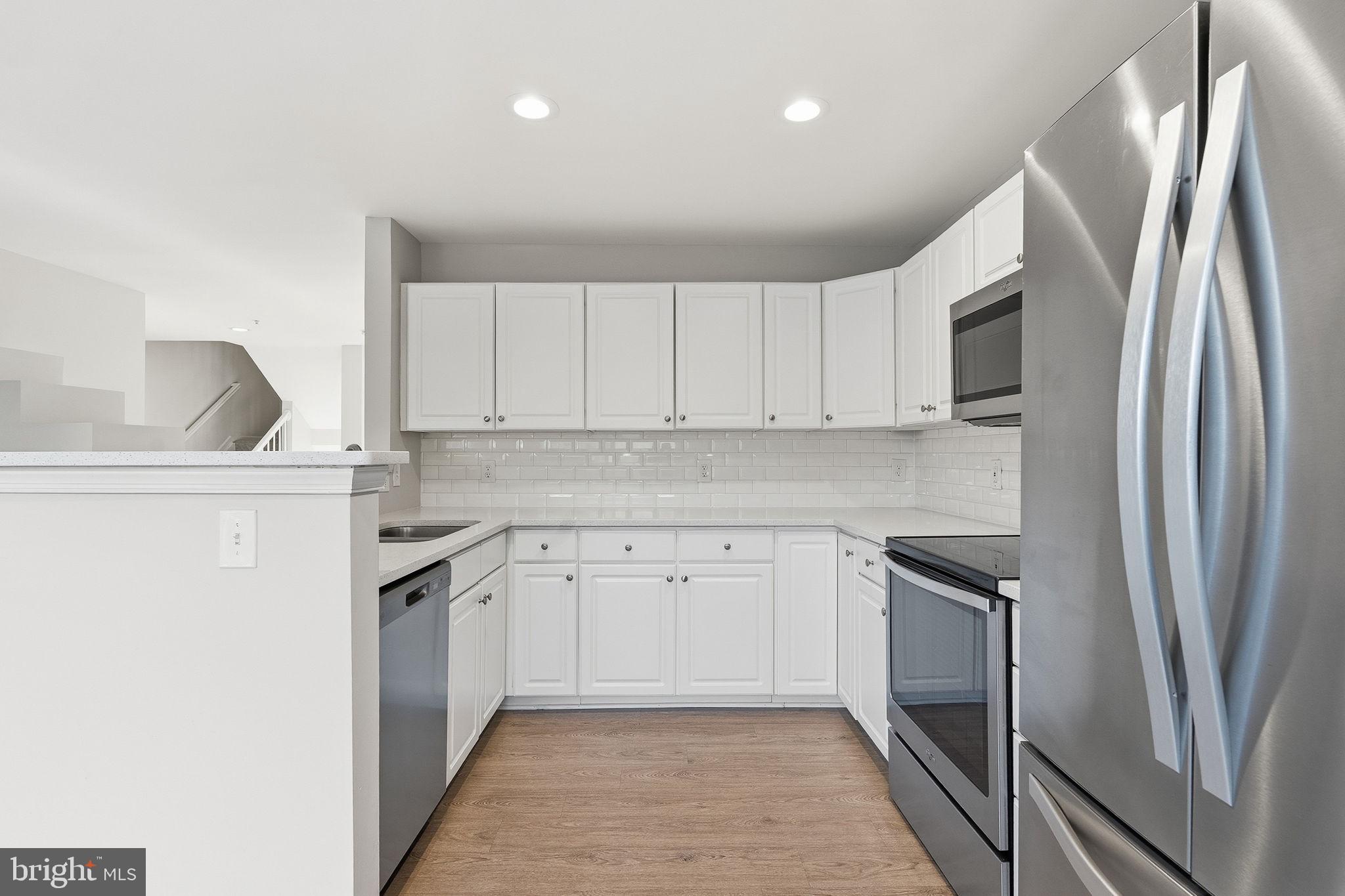 LINCOLN PARK - Residential