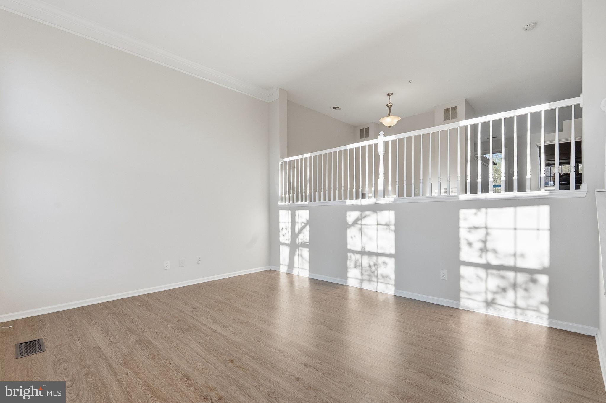 LINCOLN PARK - Residential