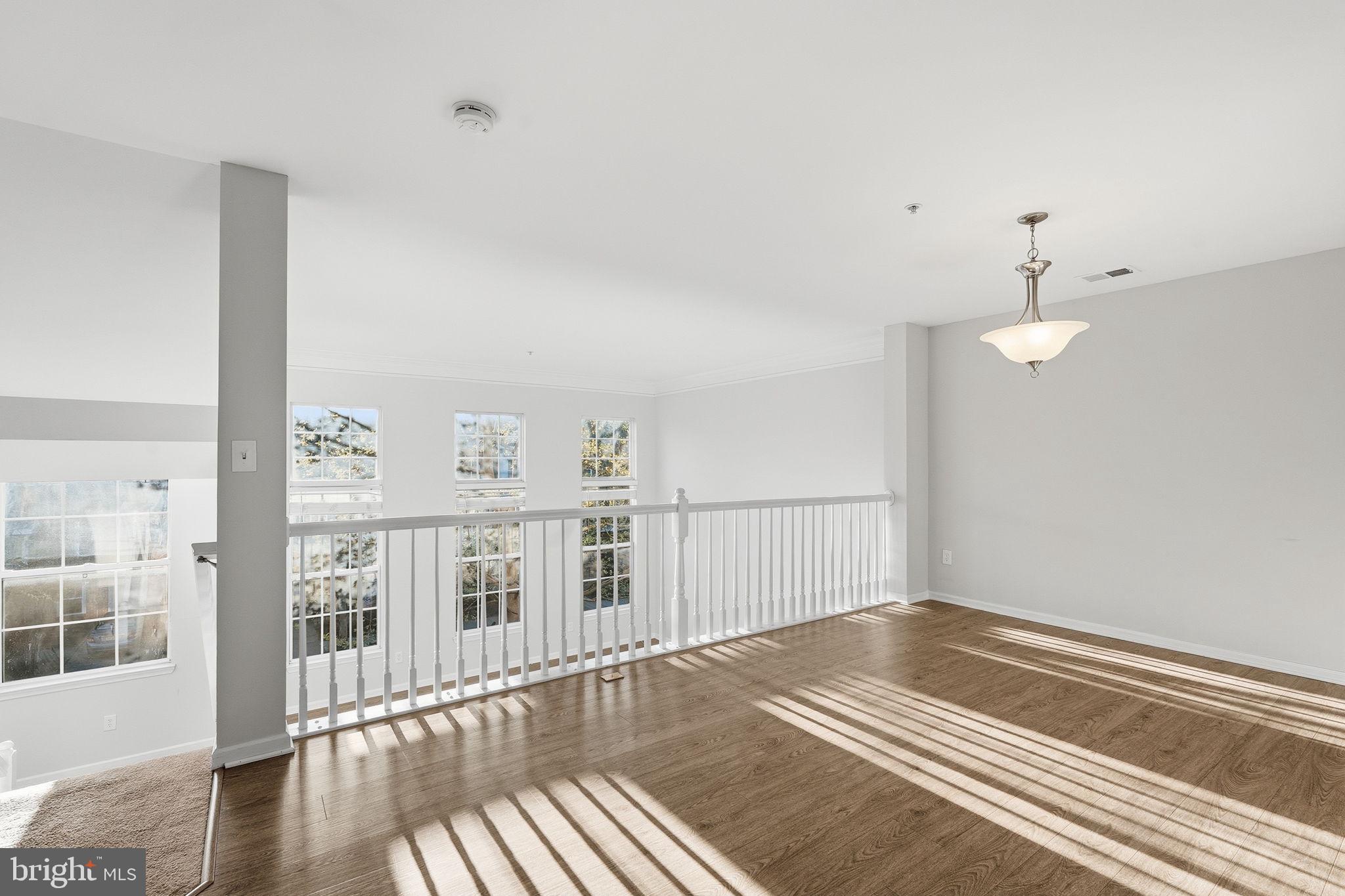 LINCOLN PARK - Residential