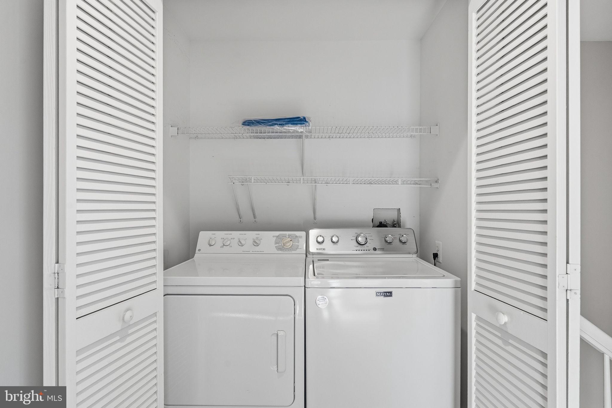 LINCOLN PARK - Residential