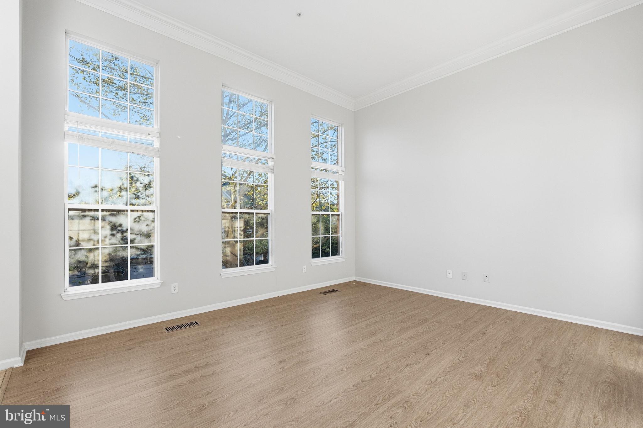 LINCOLN PARK - Residential