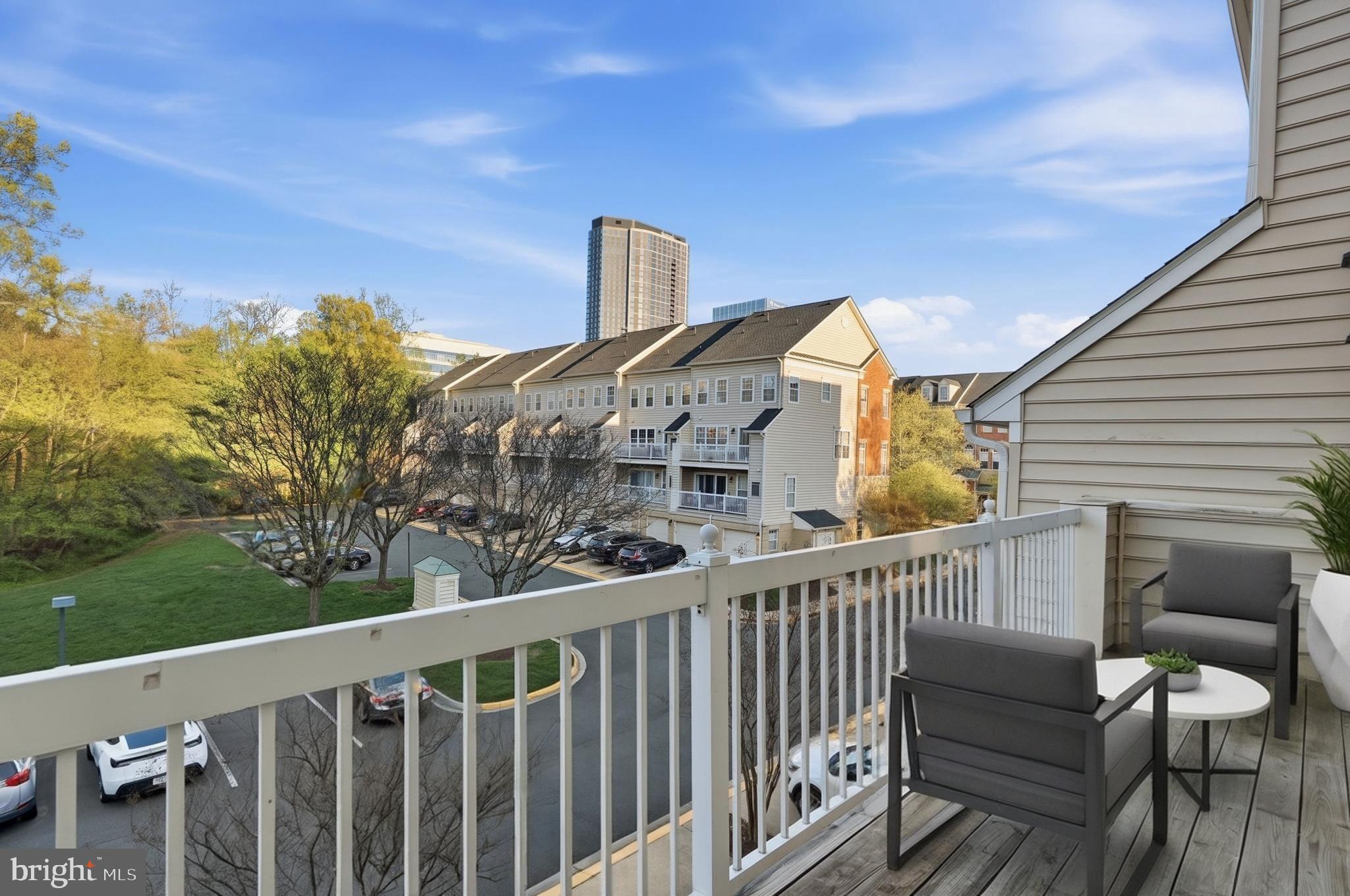 LINCOLN PARK - Residential