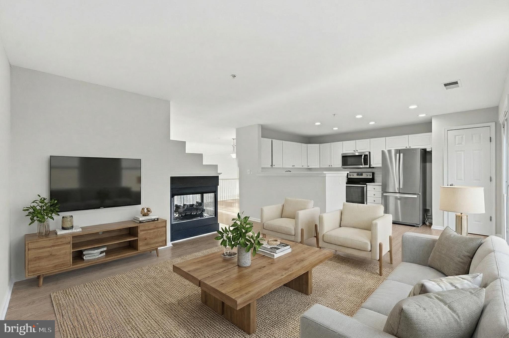 LINCOLN PARK - Residential