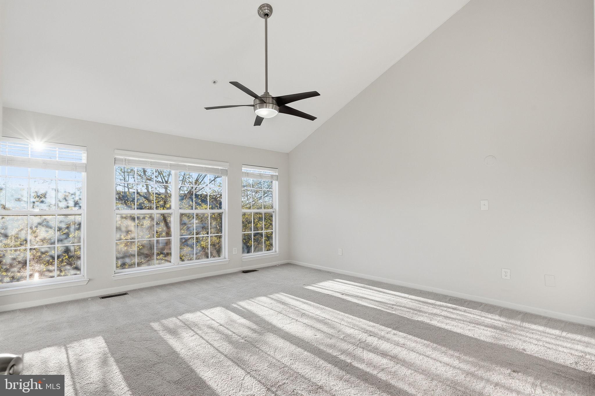 LINCOLN PARK - Residential