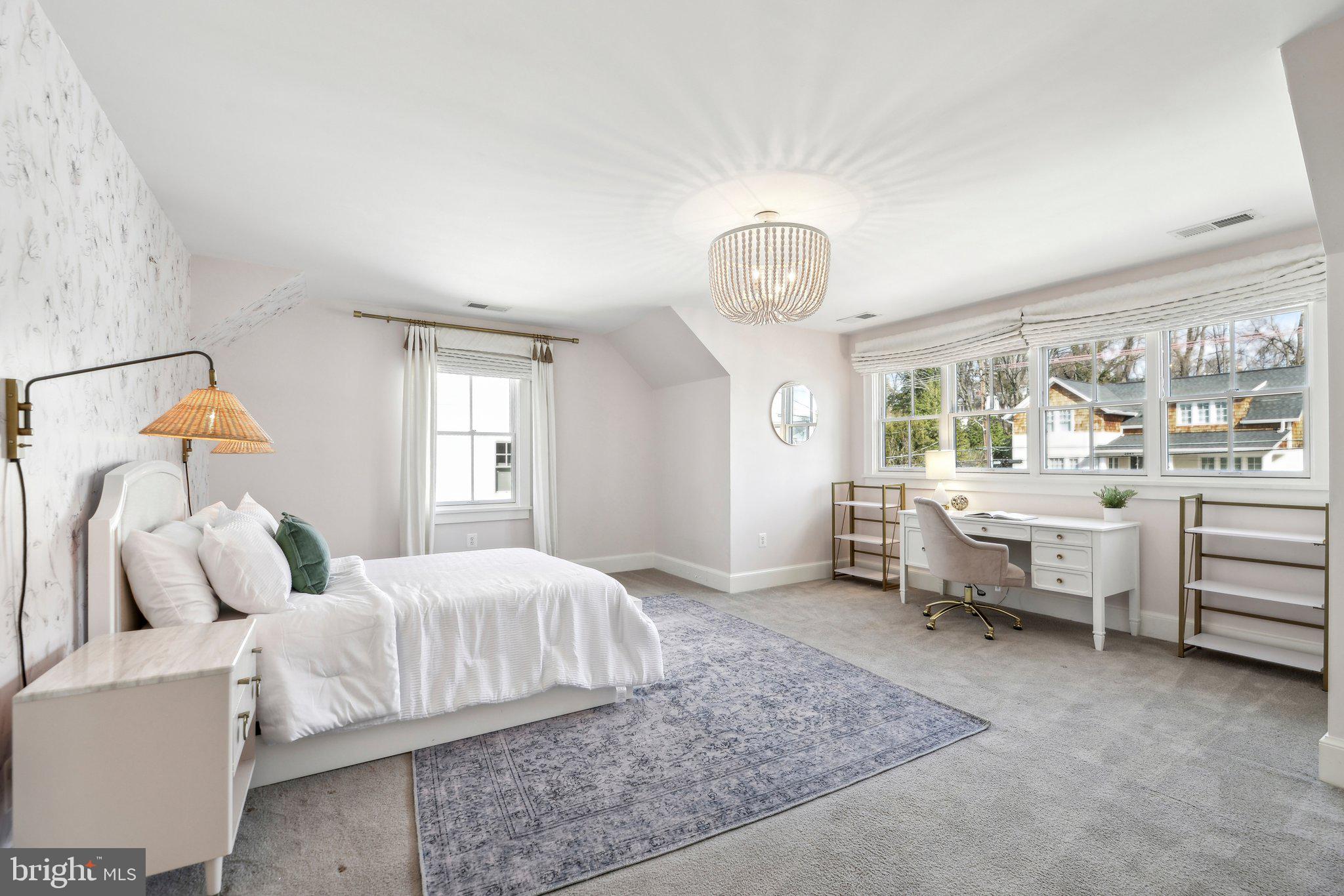 BERKSHIRE OAKWOOD - Residential