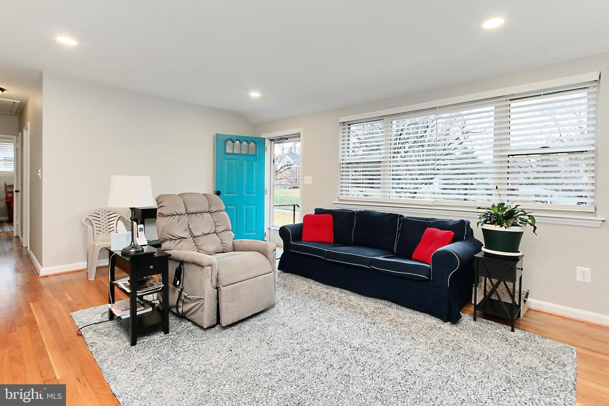 COLUMBIA PINES - Residential