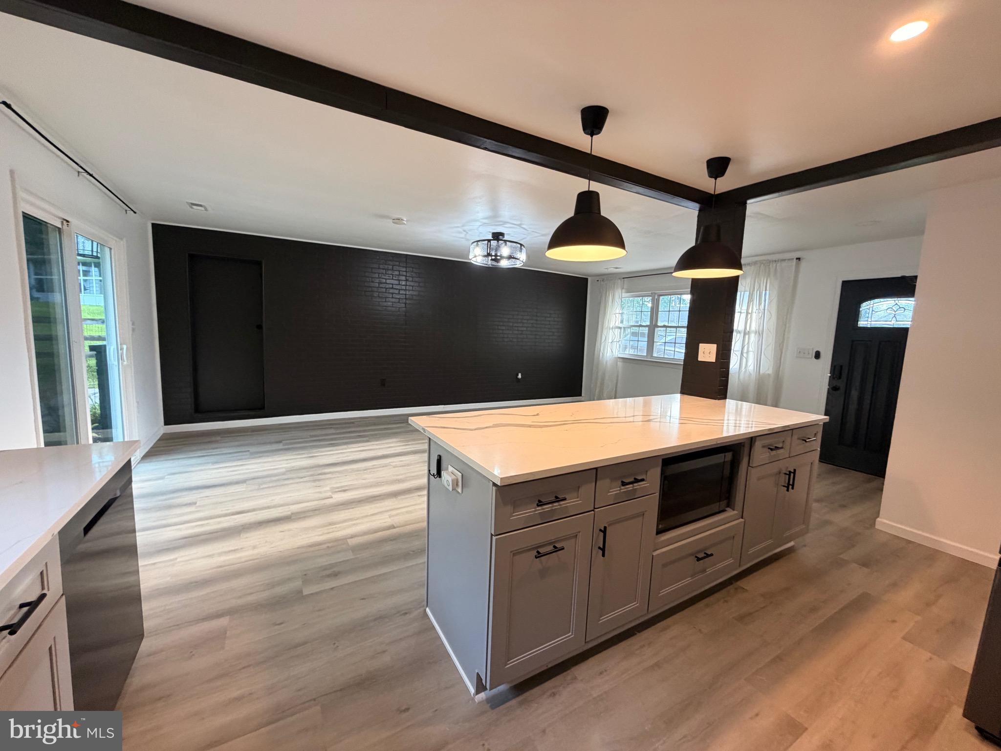 PENN SQ - Residential