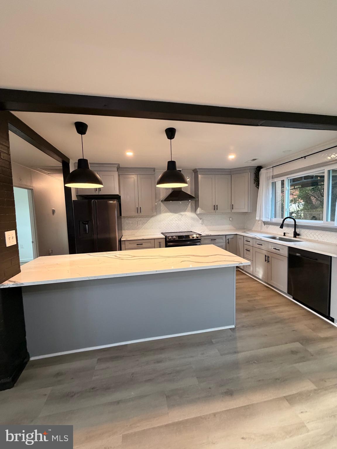 PENN SQ - Residential