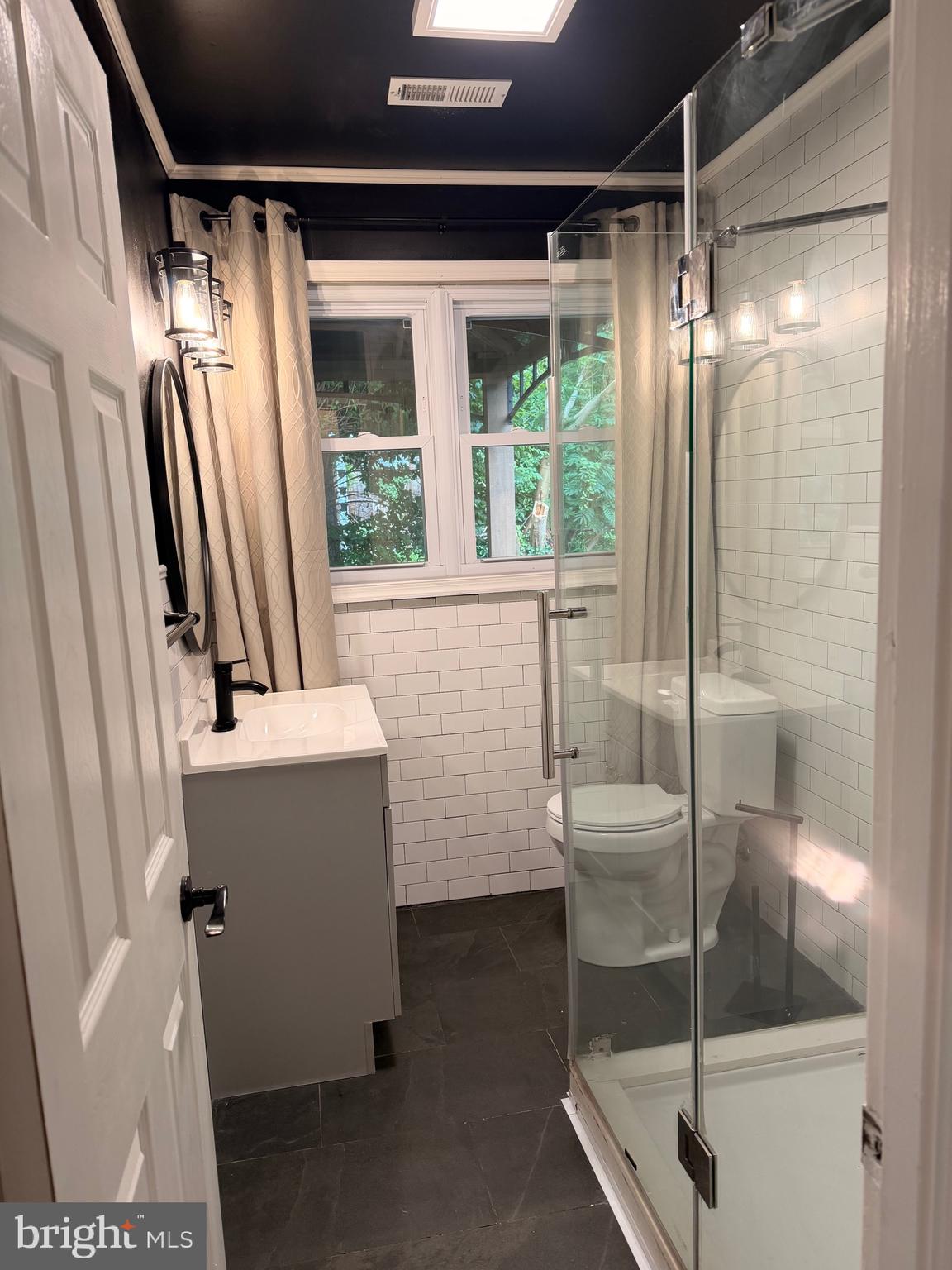 PENN SQ - Residential