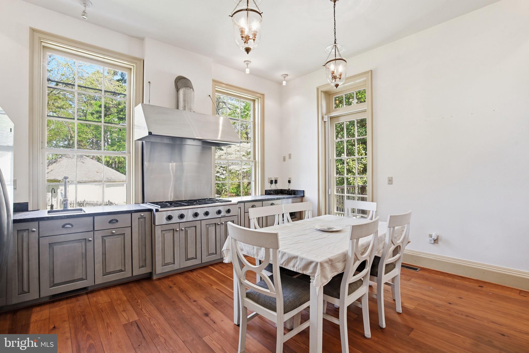 BECKFORD MANOR - Residential