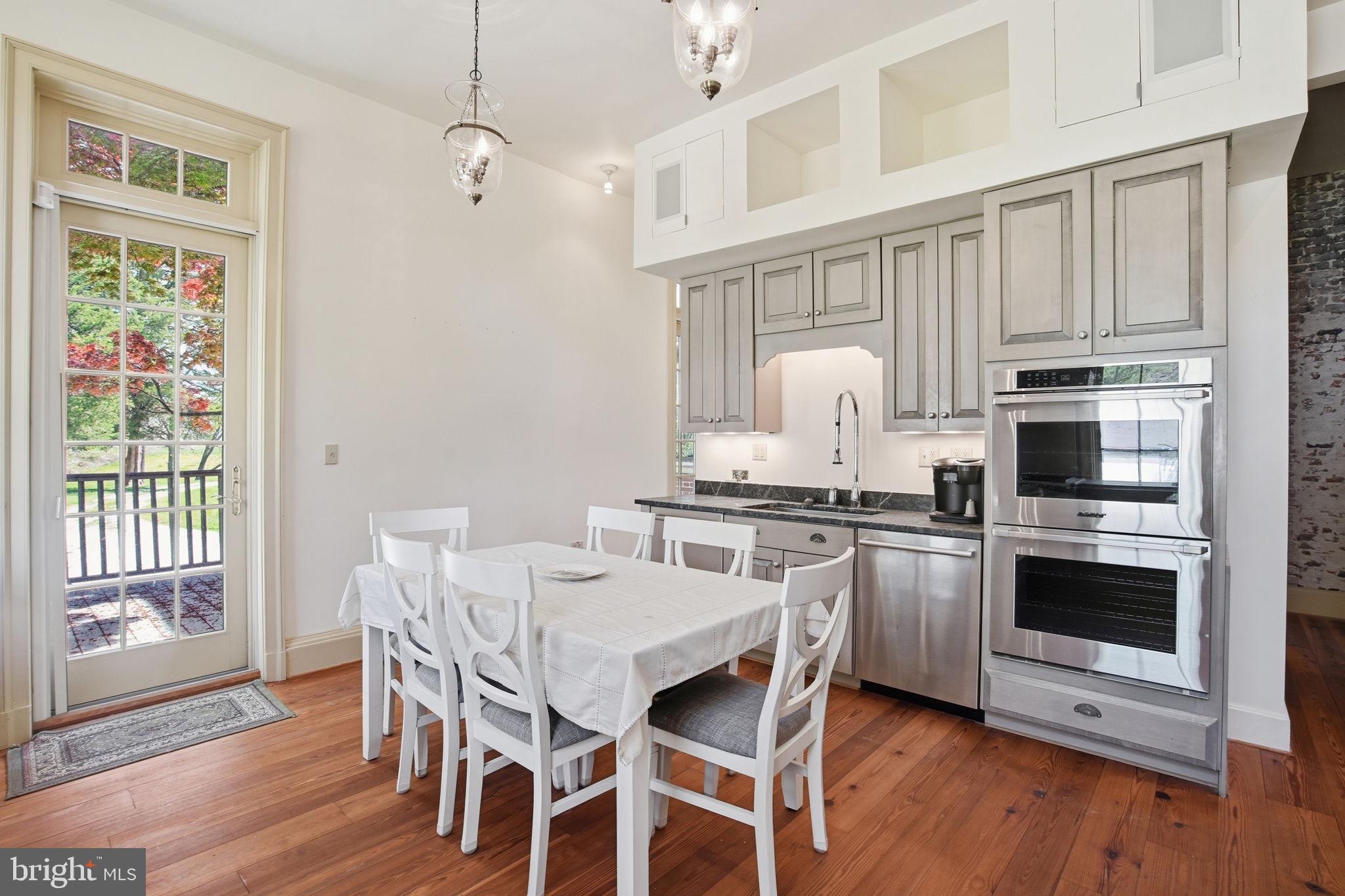 BECKFORD MANOR - Residential