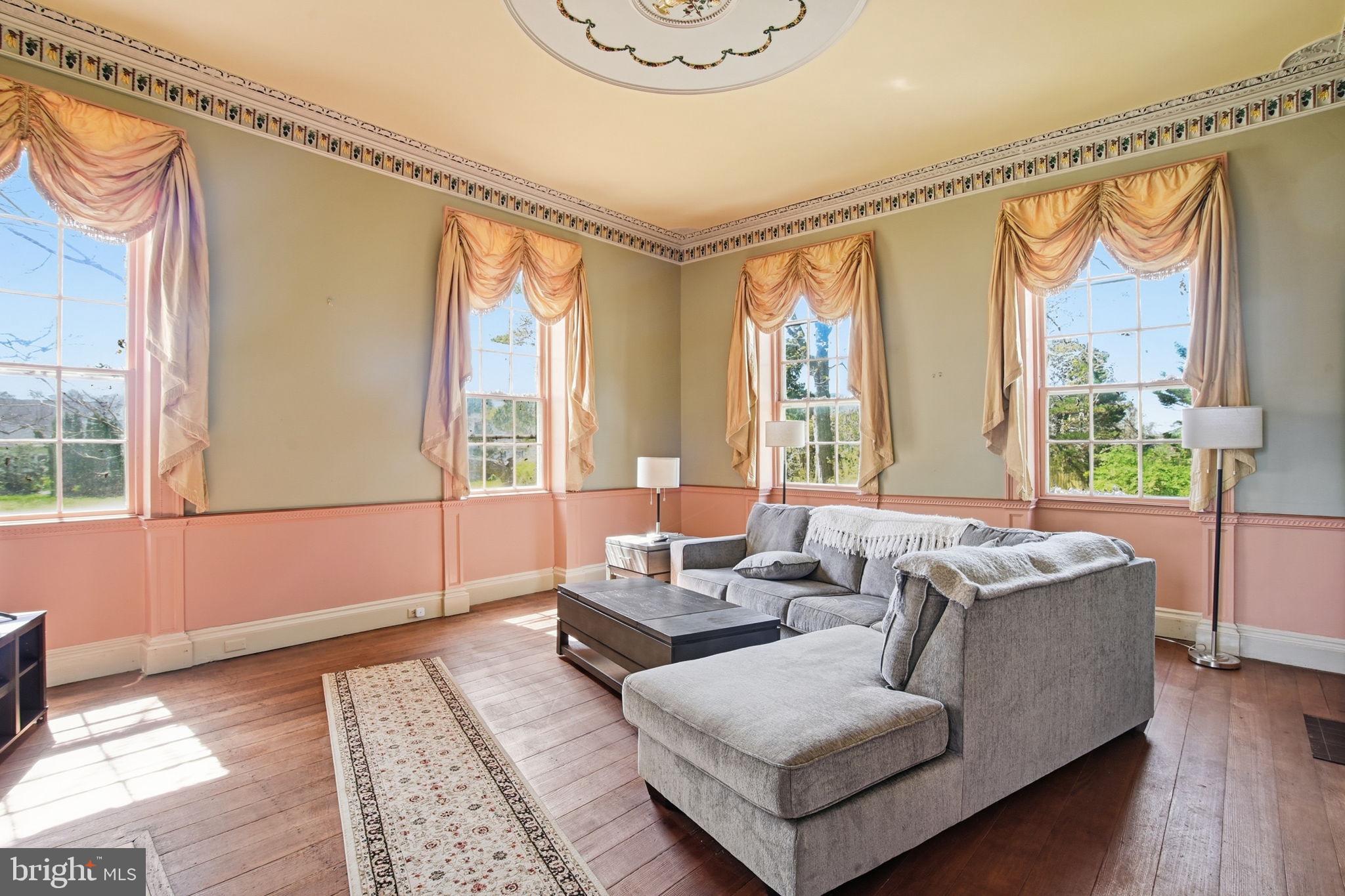 BECKFORD MANOR - Residential