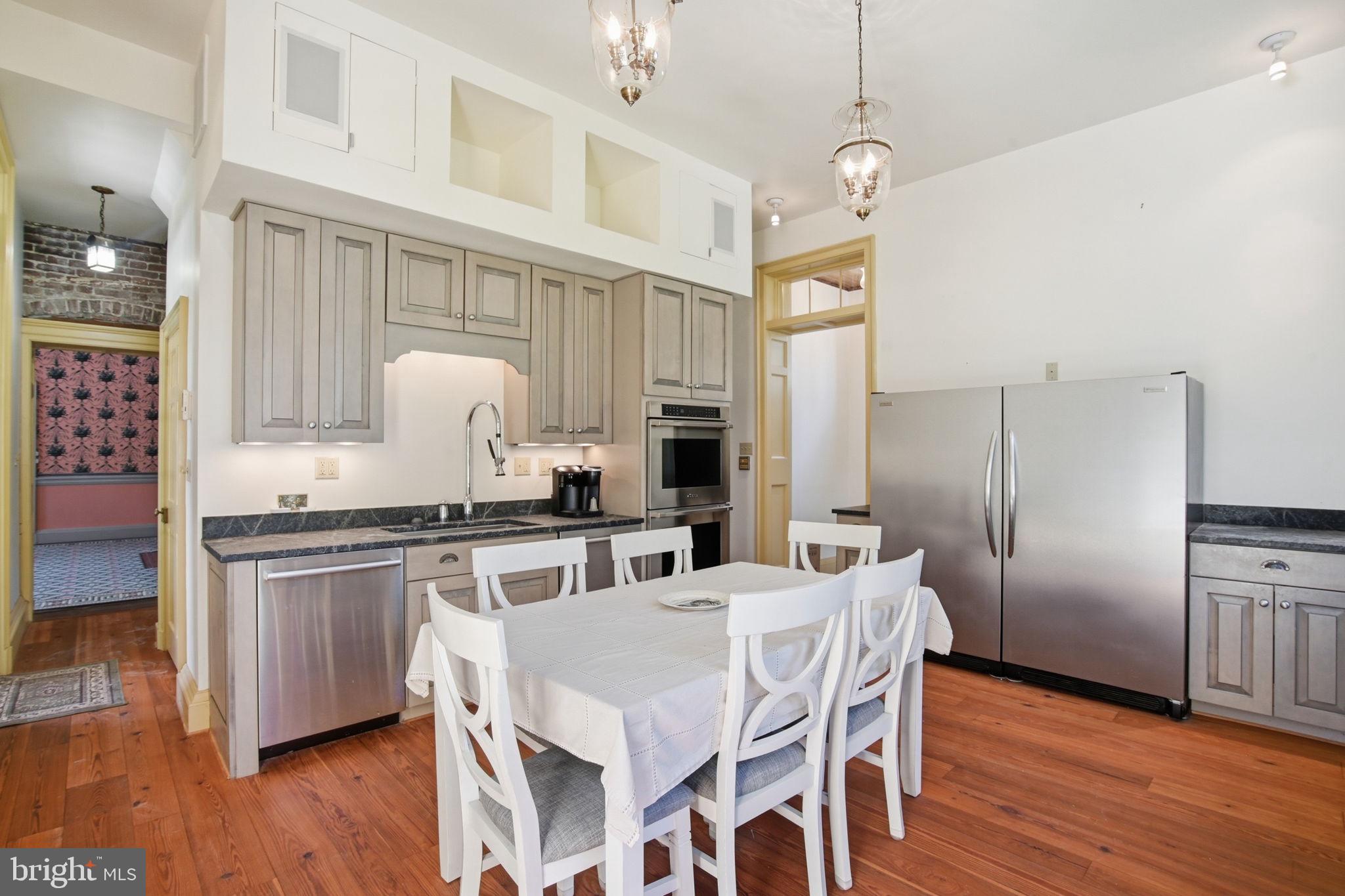 BECKFORD MANOR - Residential