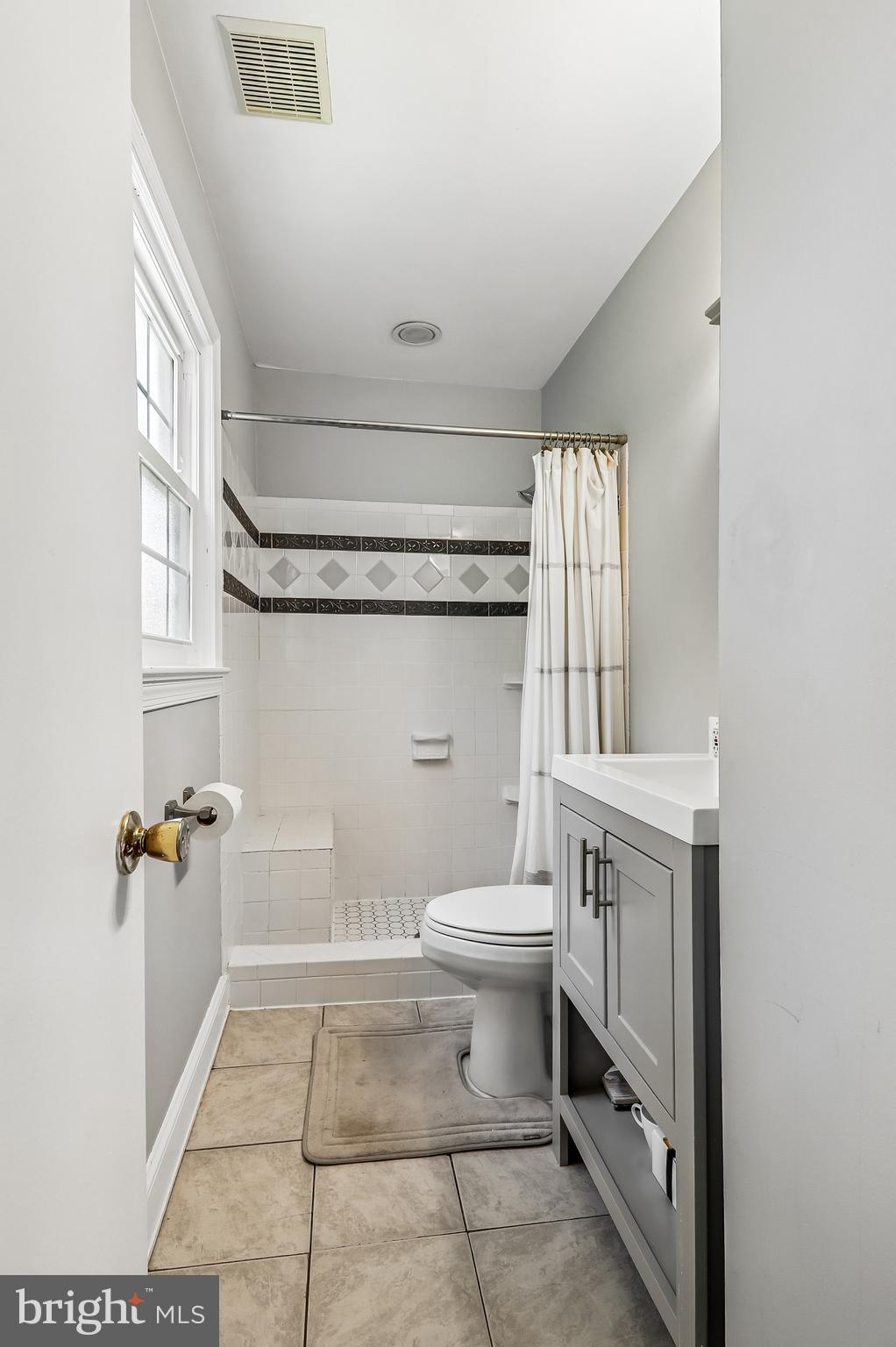 HILLANDALE HEIGHTS - Residential
