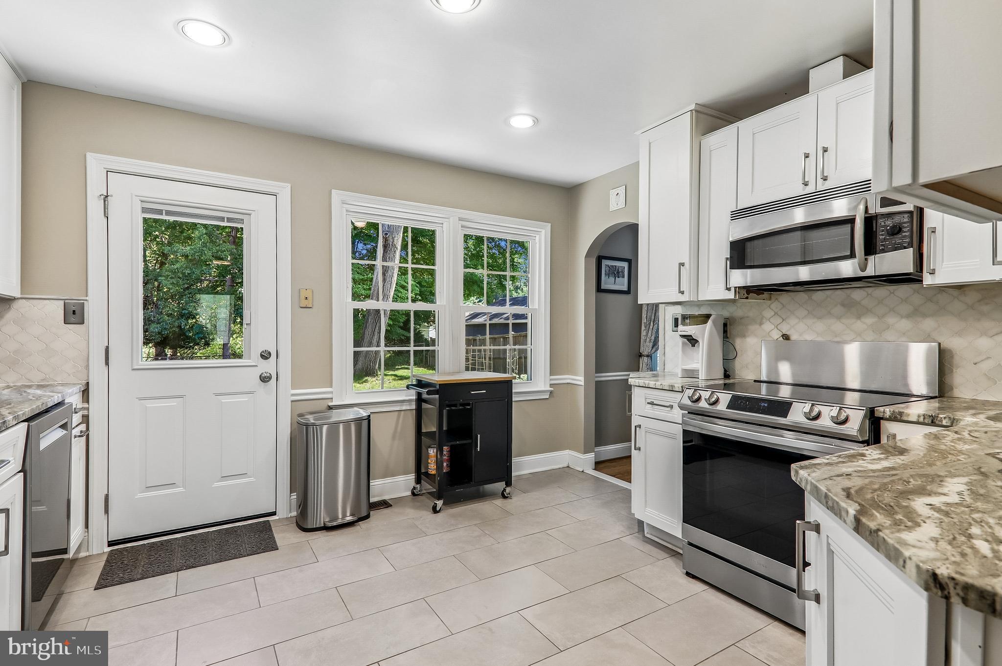 HILLANDALE HEIGHTS - Residential