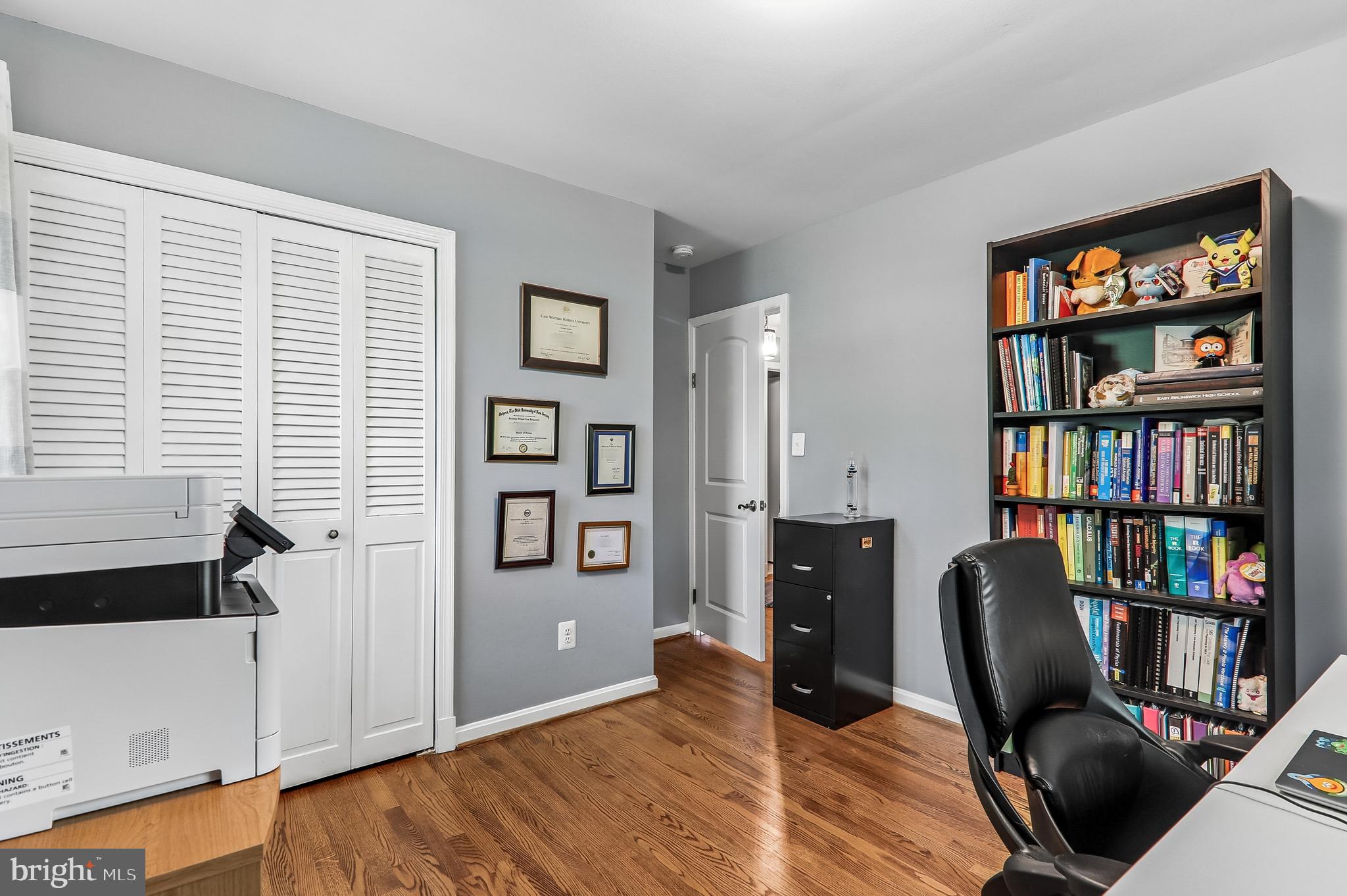 HILLANDALE HEIGHTS - Residential