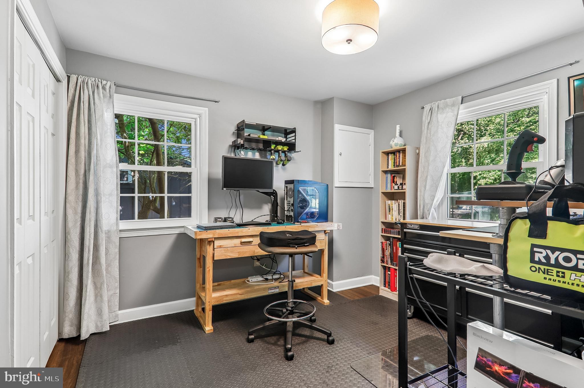 HILLANDALE HEIGHTS - Residential